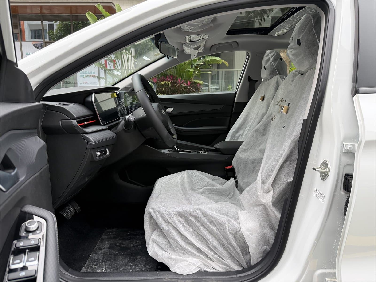 2024 Geely Binray COOL 1.5T DCT Used Car gallery