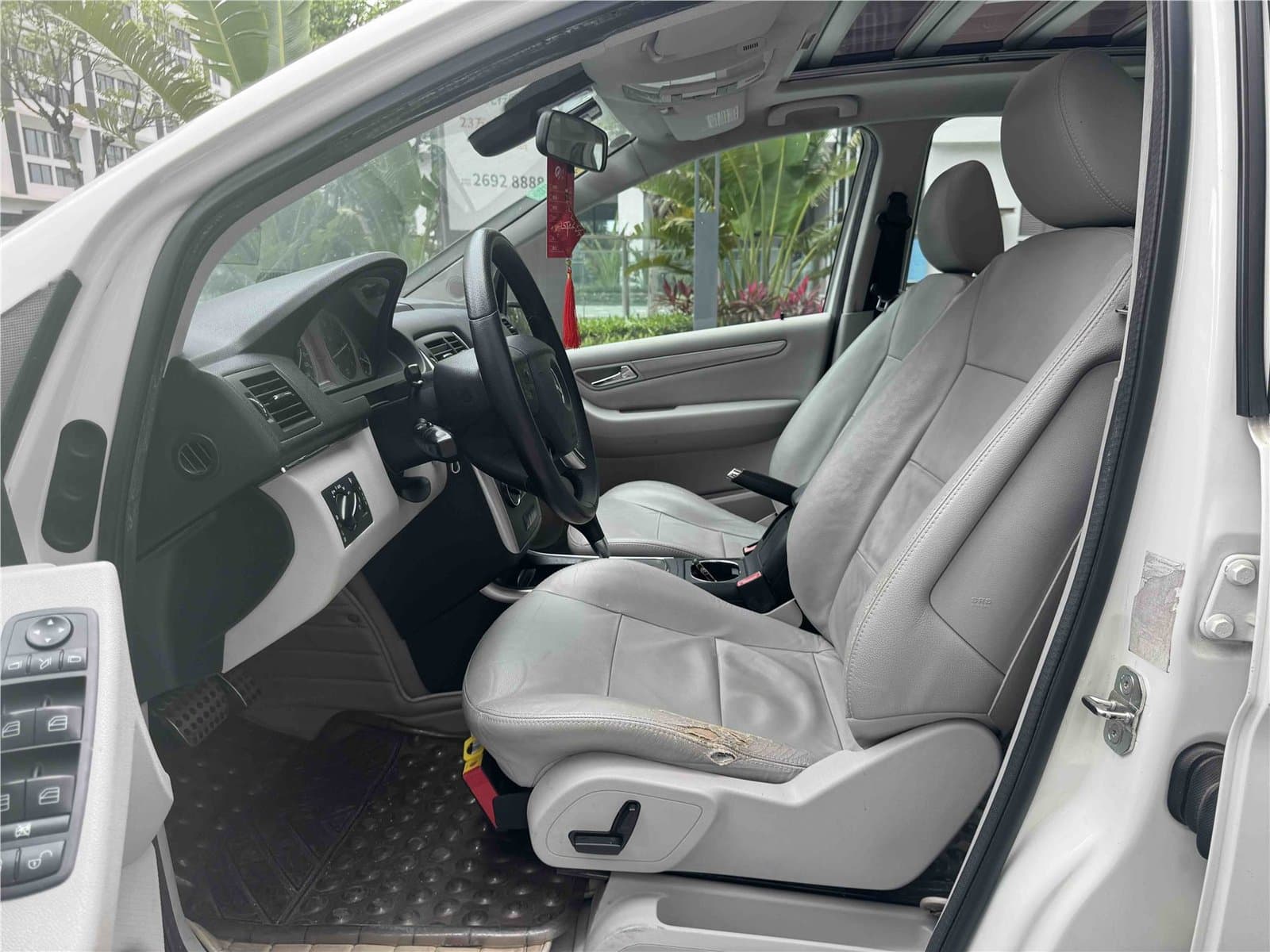 2009 Mercedes-Benz B-Class B 200 Used Car gallery