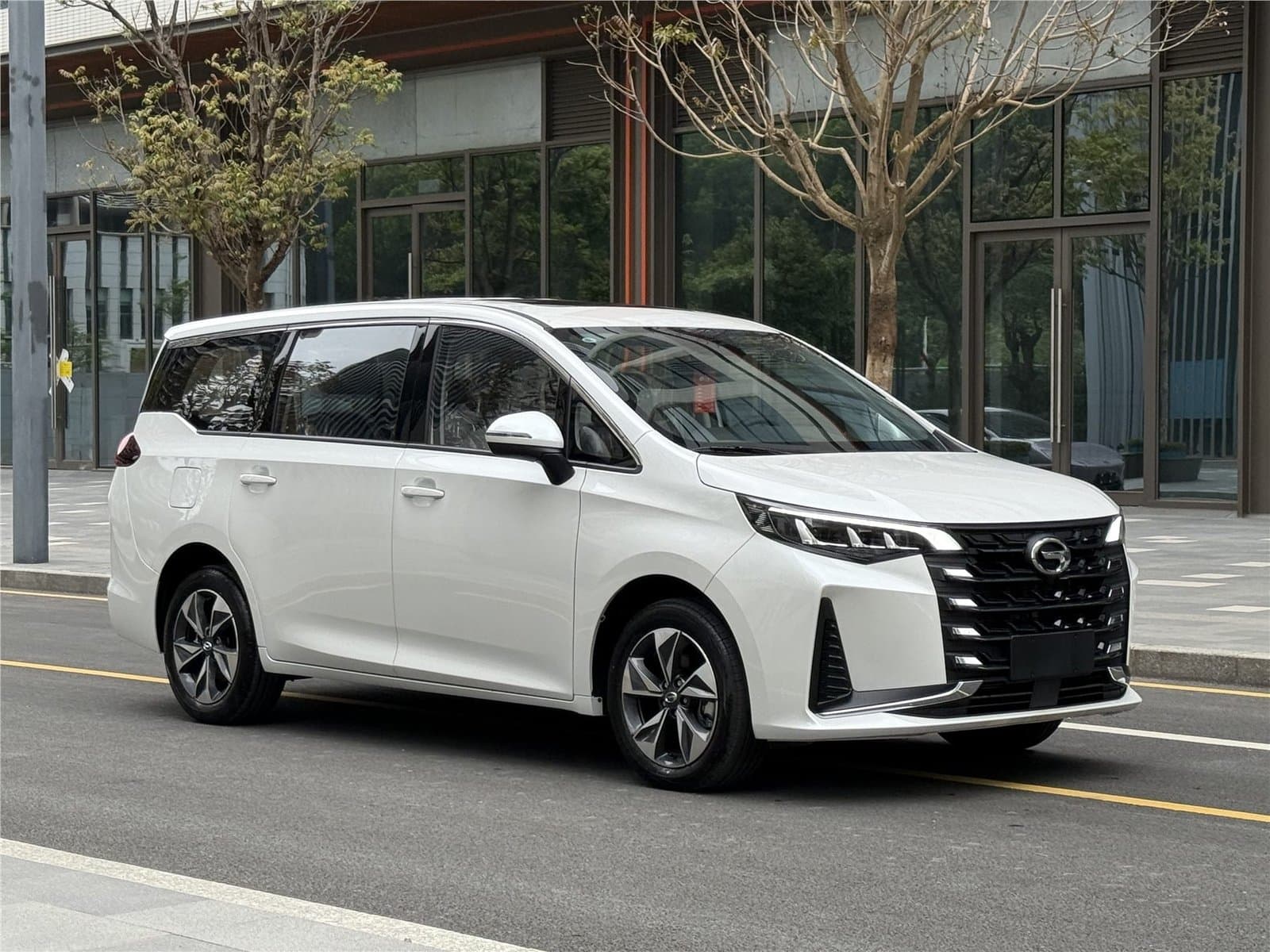 2023 GAC Trumpchi M6 PRO 270T DCT Luxury Edition Used Car gallery