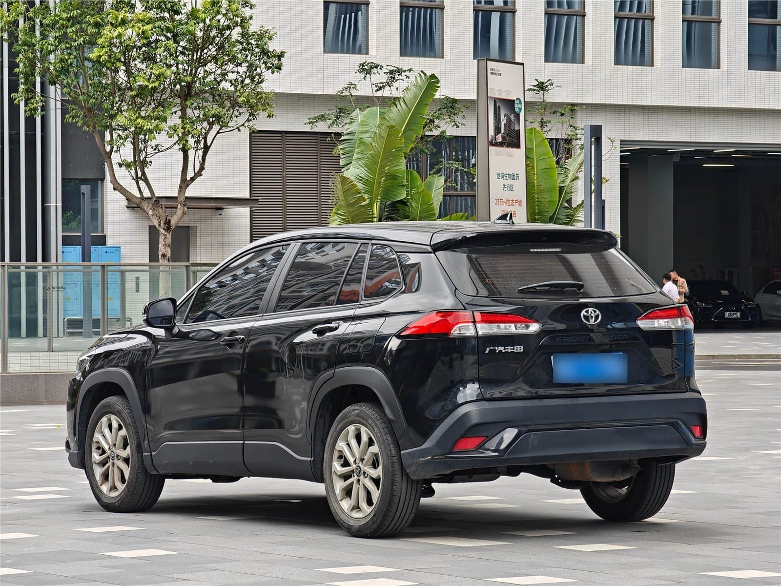 2024 Toyota Frontlander 2.0L CVT Elite Edition Used Car gallery