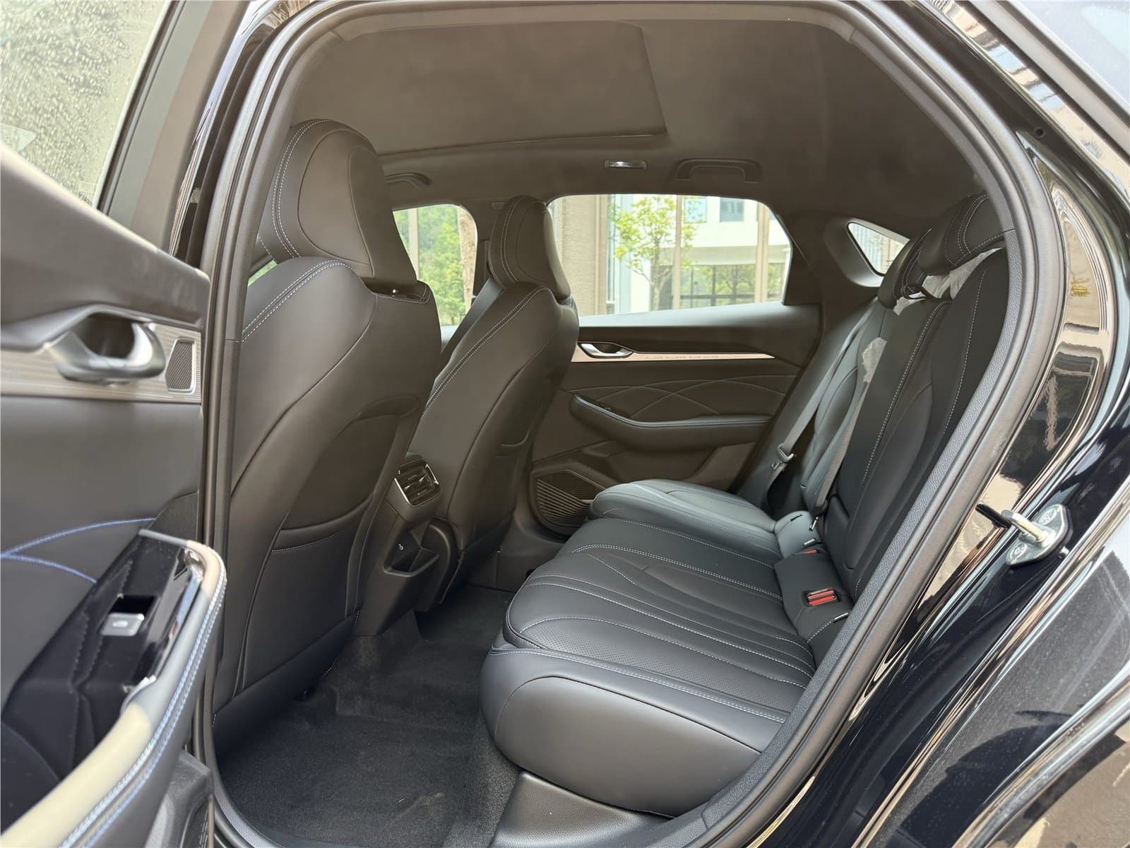 2026 Geely Preface 1.5TD Used Car gallery