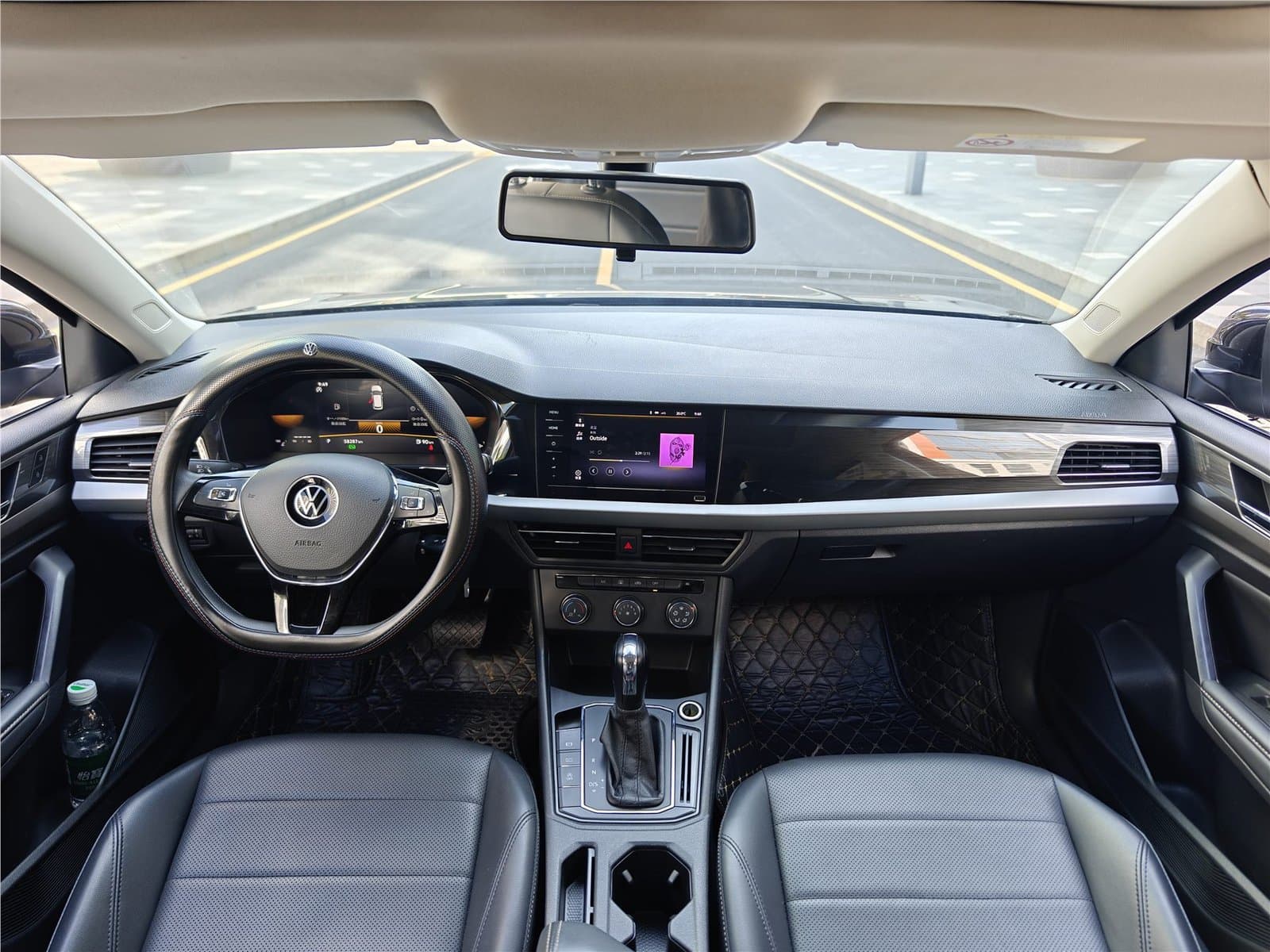 2022 Volkswagen Lavida 1.5L Automatic Comfort Edition Used Car gallery