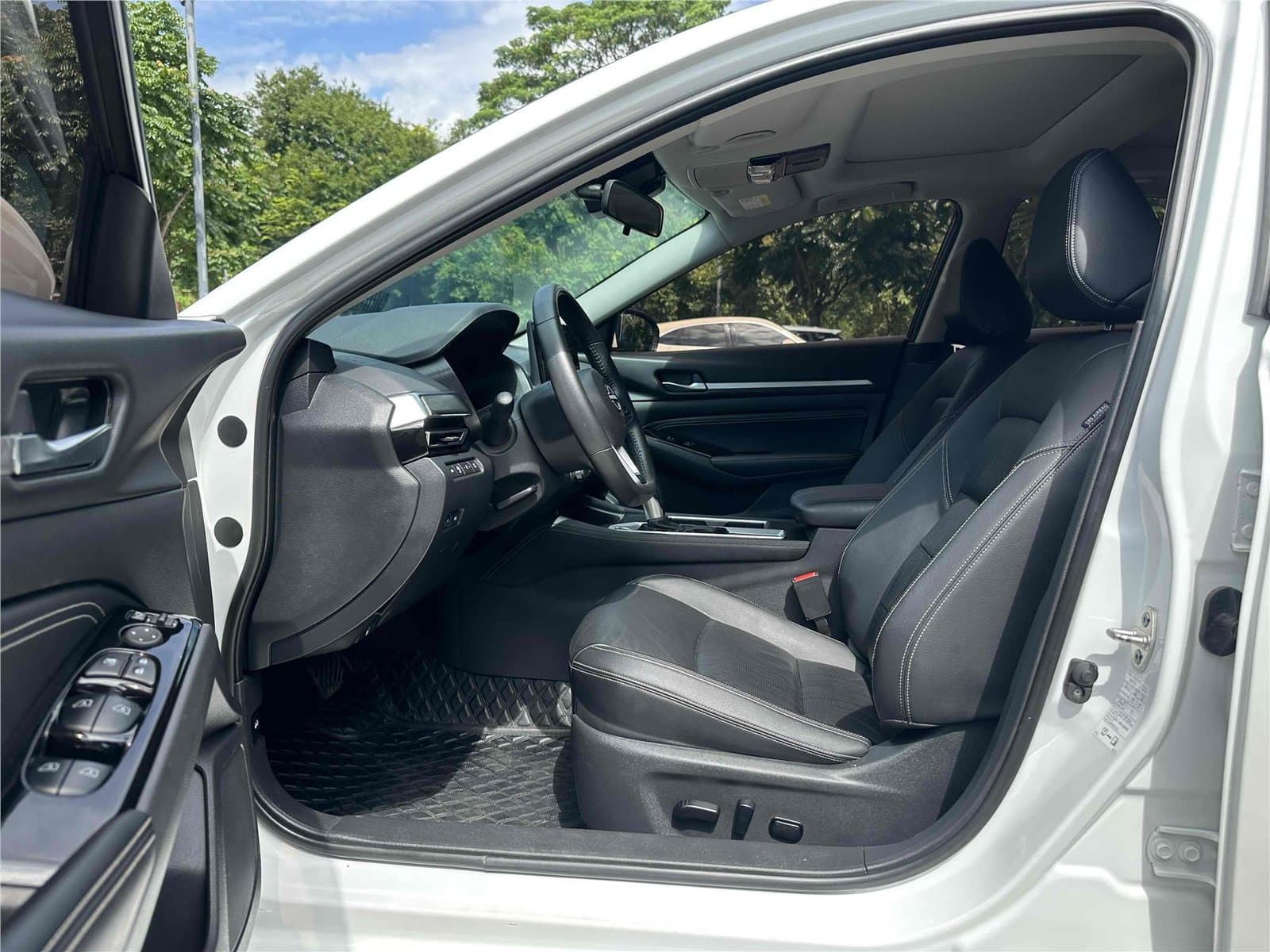 2022 Nissan Teana 2.0L XL-TLS Enjoyment Edition Used Car gallery