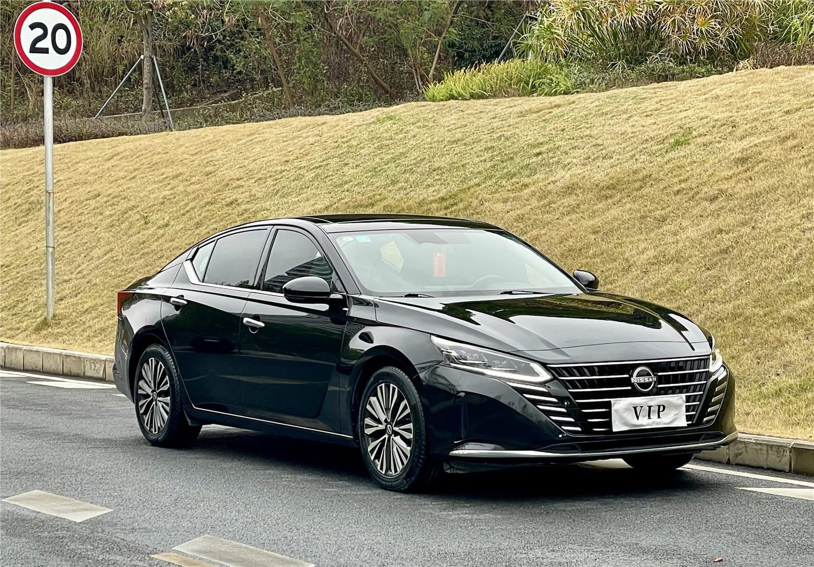 2022 Nissan Teana 2.0L XL-TLS Enjoyment Edition Used Car gallery