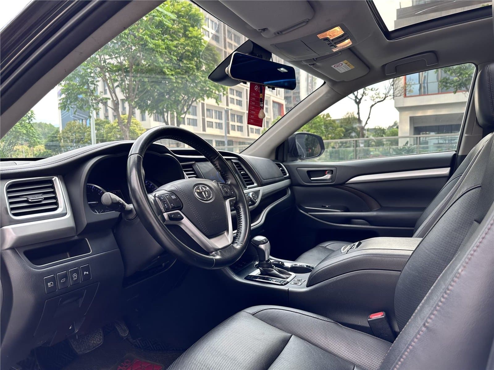 2018 Toyota Highlander 2.0T 4WD Premium Edition 7 China V Used Car gallery