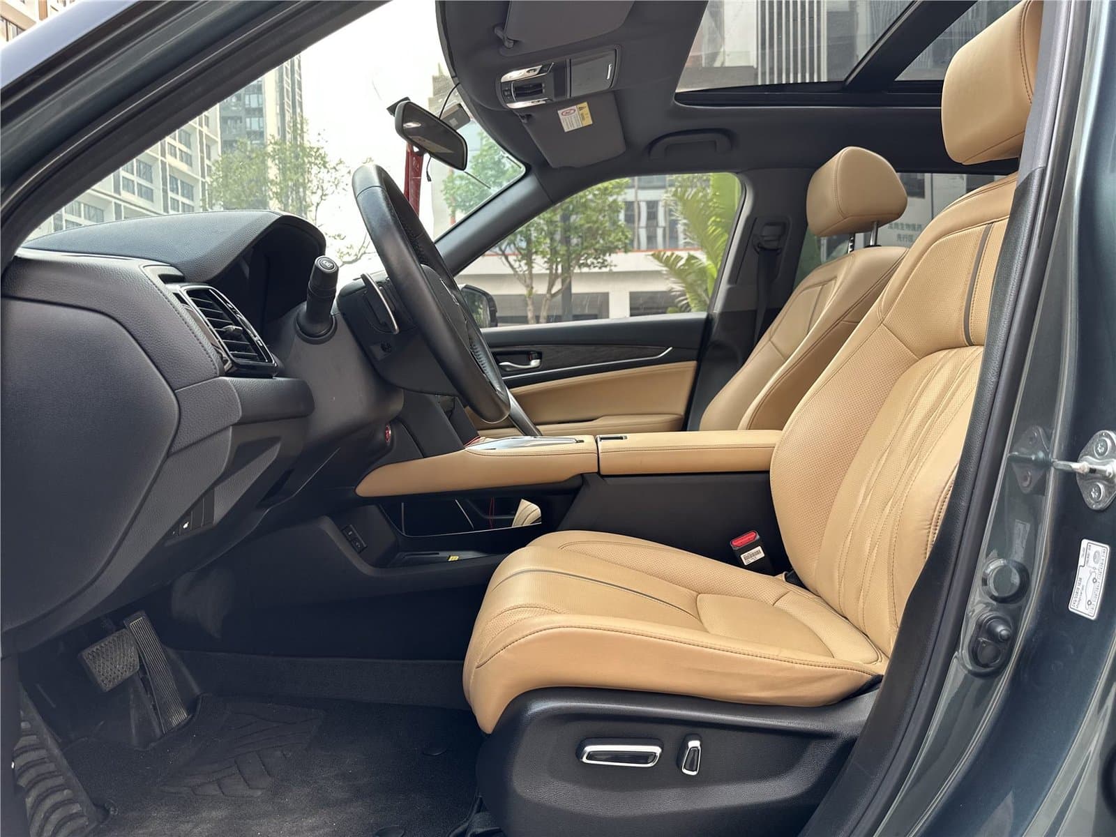 2020 Honda UR-V 370TURBO 2WD Used Car gallery
