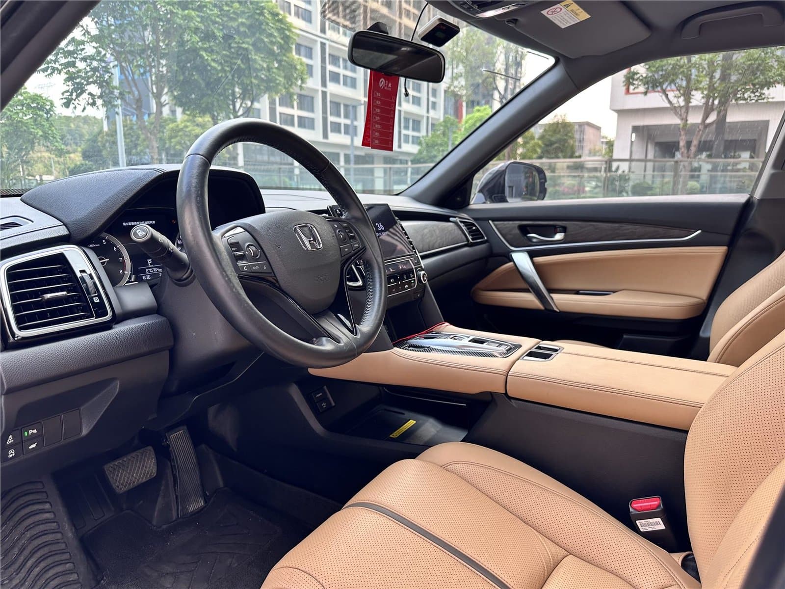 2020 Honda UR-V 370TURBO 2WD Used Car gallery