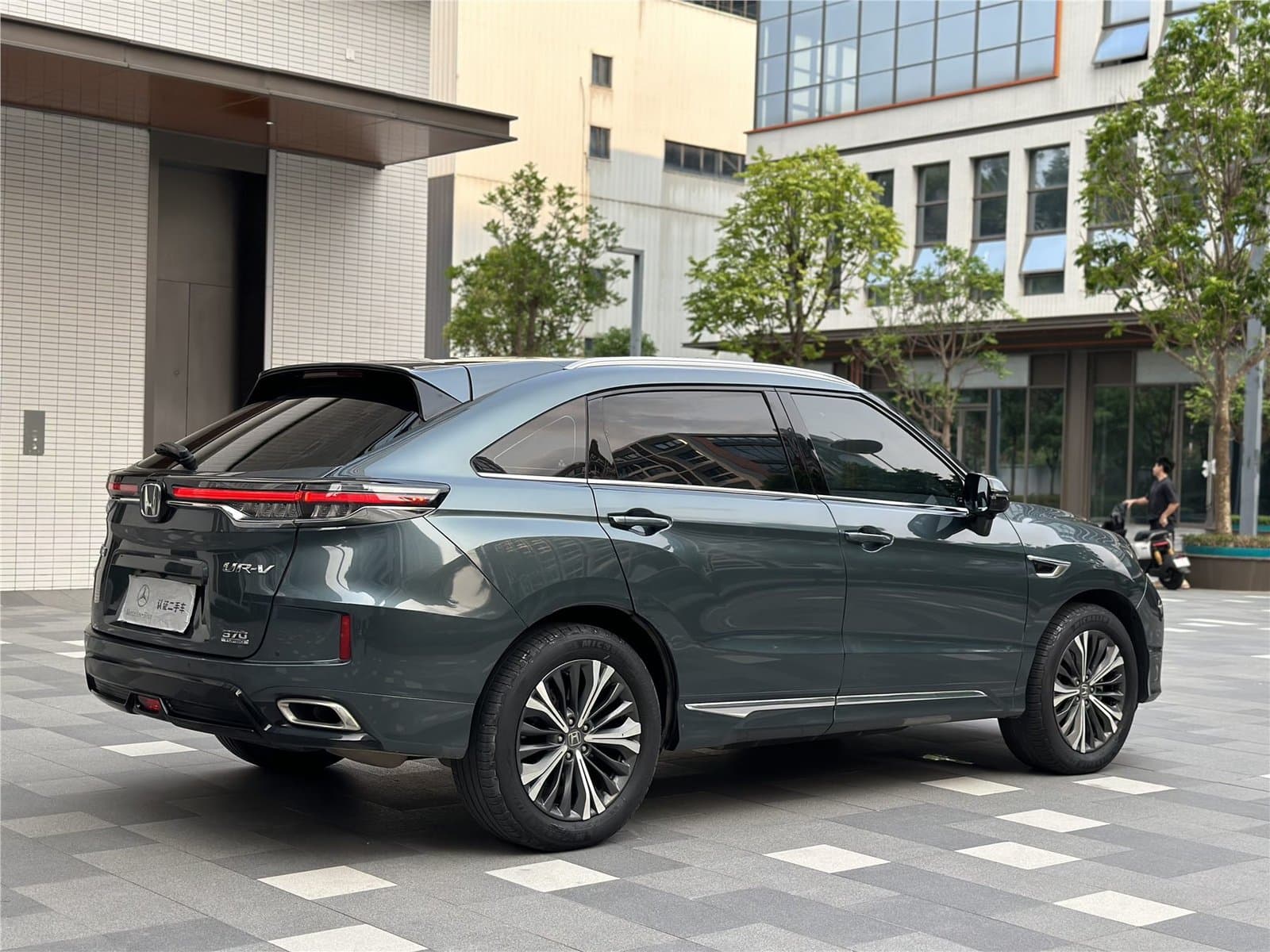 2020 Honda UR-V 370TURBO 2WD Used Car gallery