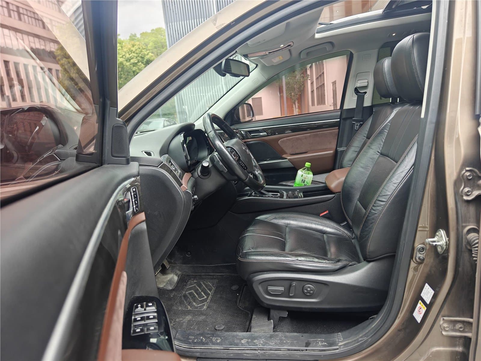 2017 GAC Trumpchi GS8 320T 2WD Luxury Edition Used Car gallery