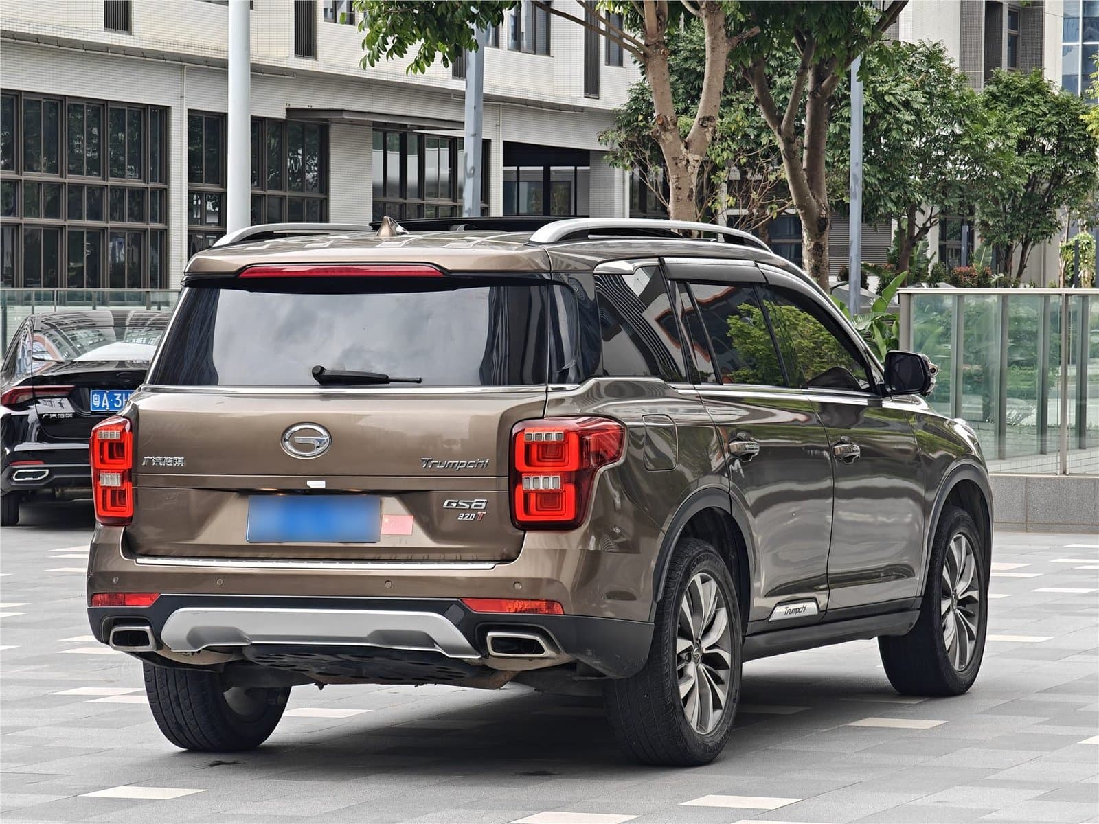 2017 GAC Trumpchi GS8 320T 2WD Luxury Edition Used Car gallery