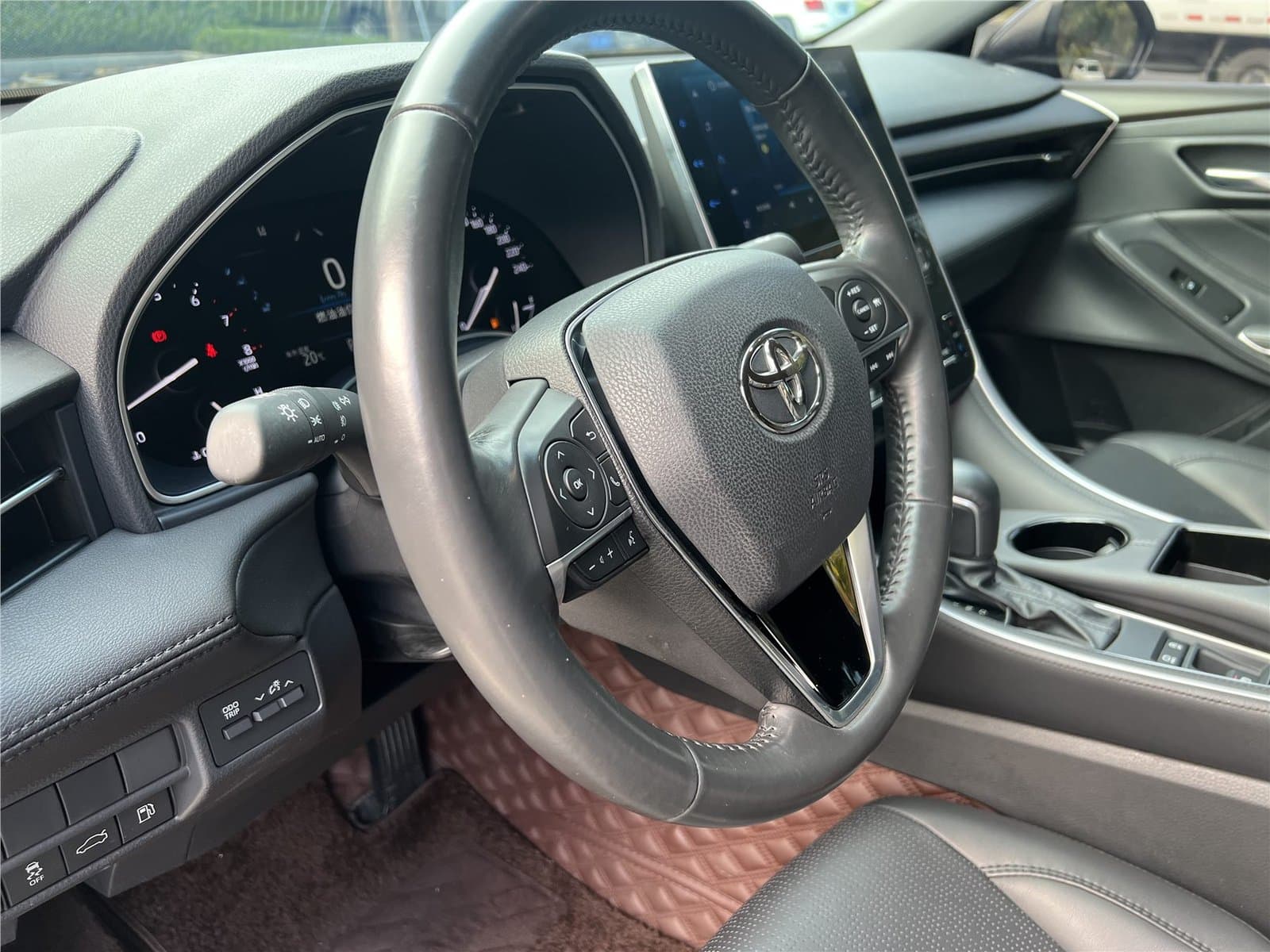 2023 Toyota Avalon 2.0L Luxury Edition Used Car gallery