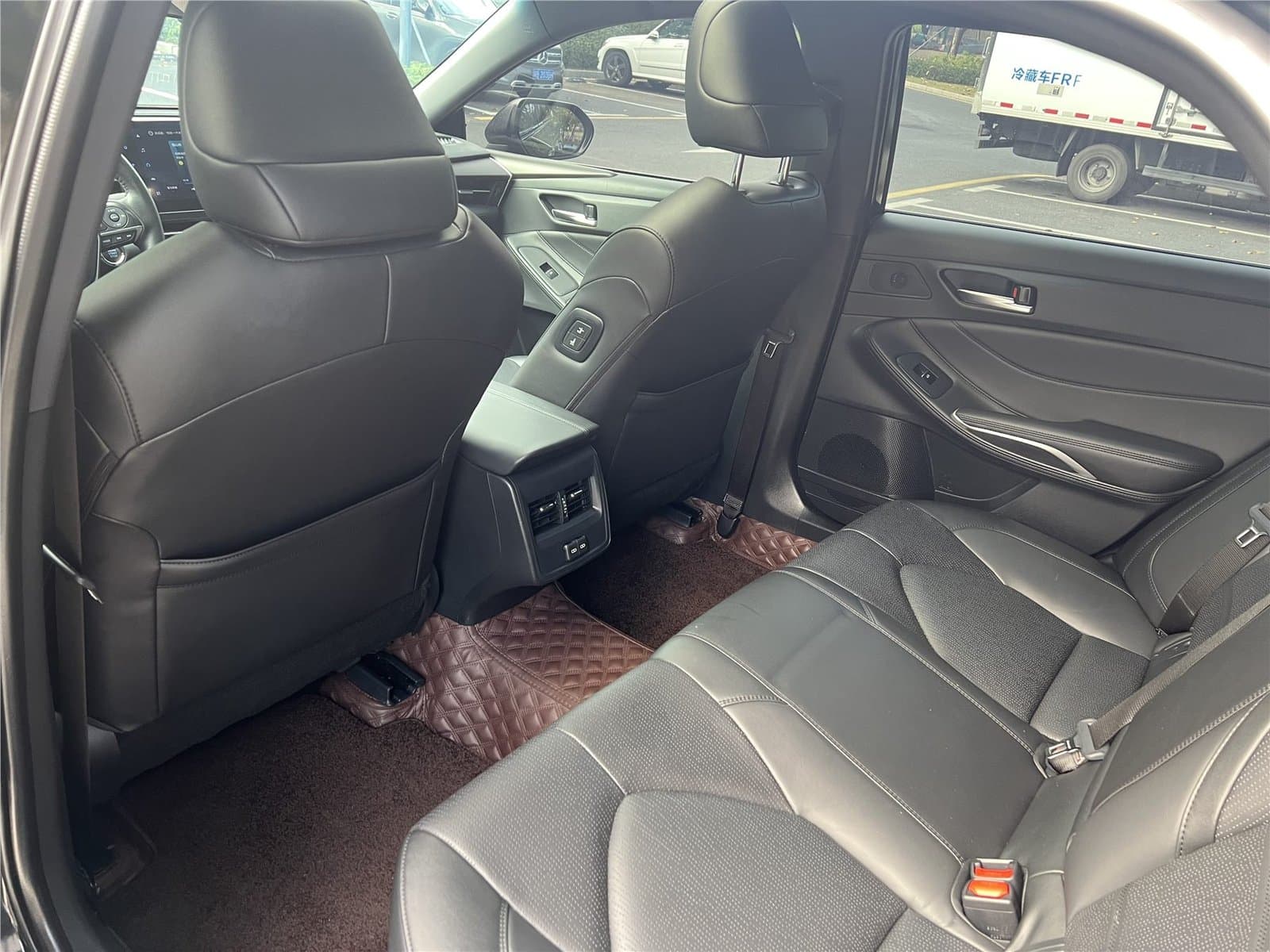 2023 Toyota Avalon 2.0L Luxury Edition Used Car gallery