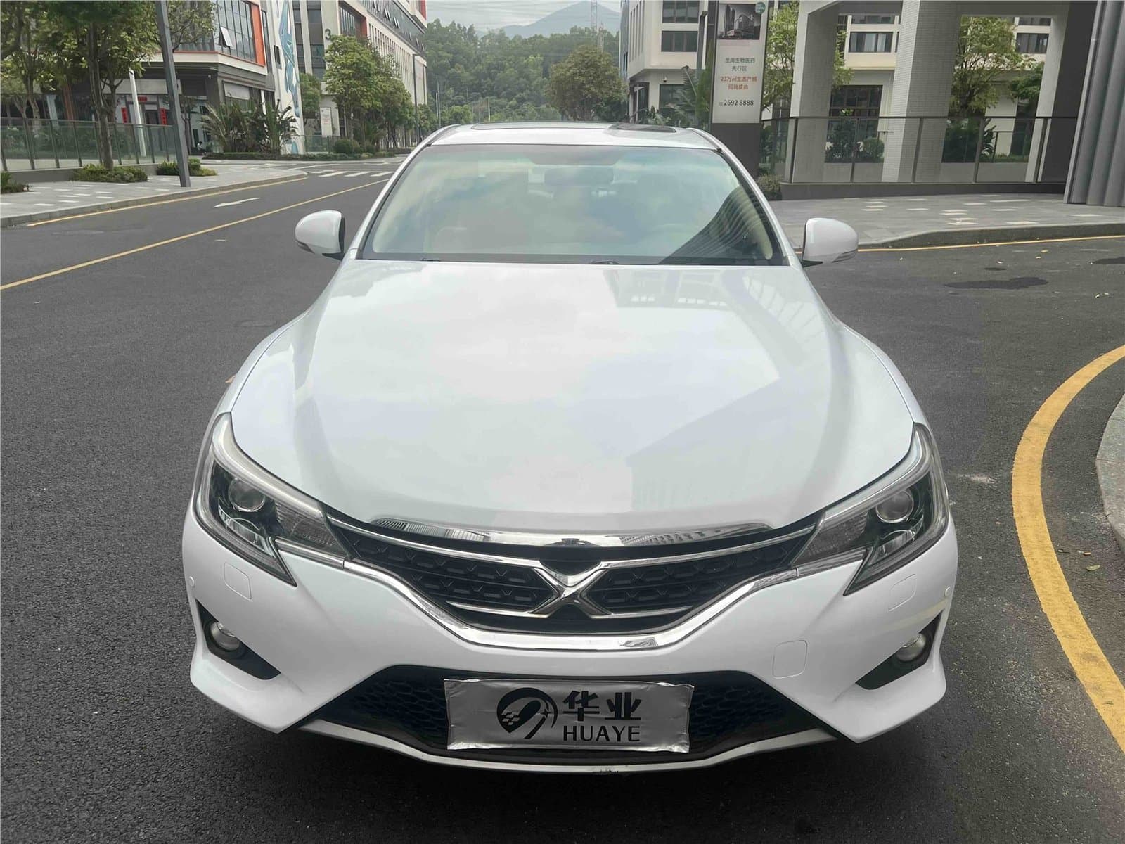 2013 Toyota Reiz 2.5V Used Car gallery