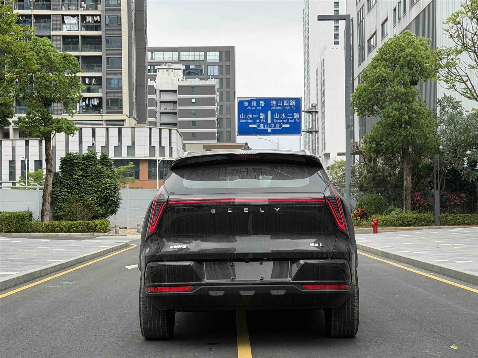 2025 Geely Boyue L 1.5TD DCT Used Car gallery