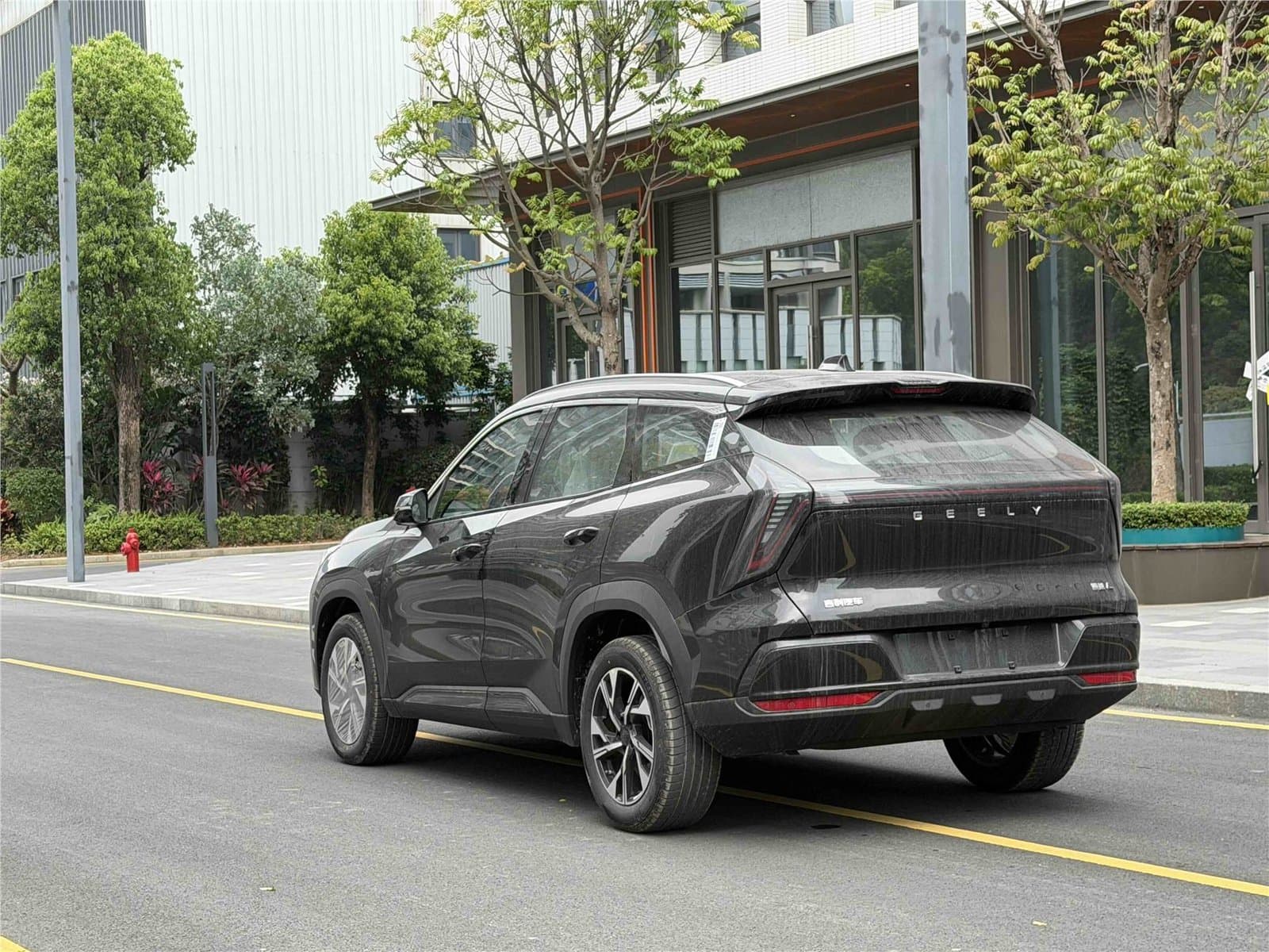 2025 Geely Boyue L 1.5TD DCT Used Car gallery