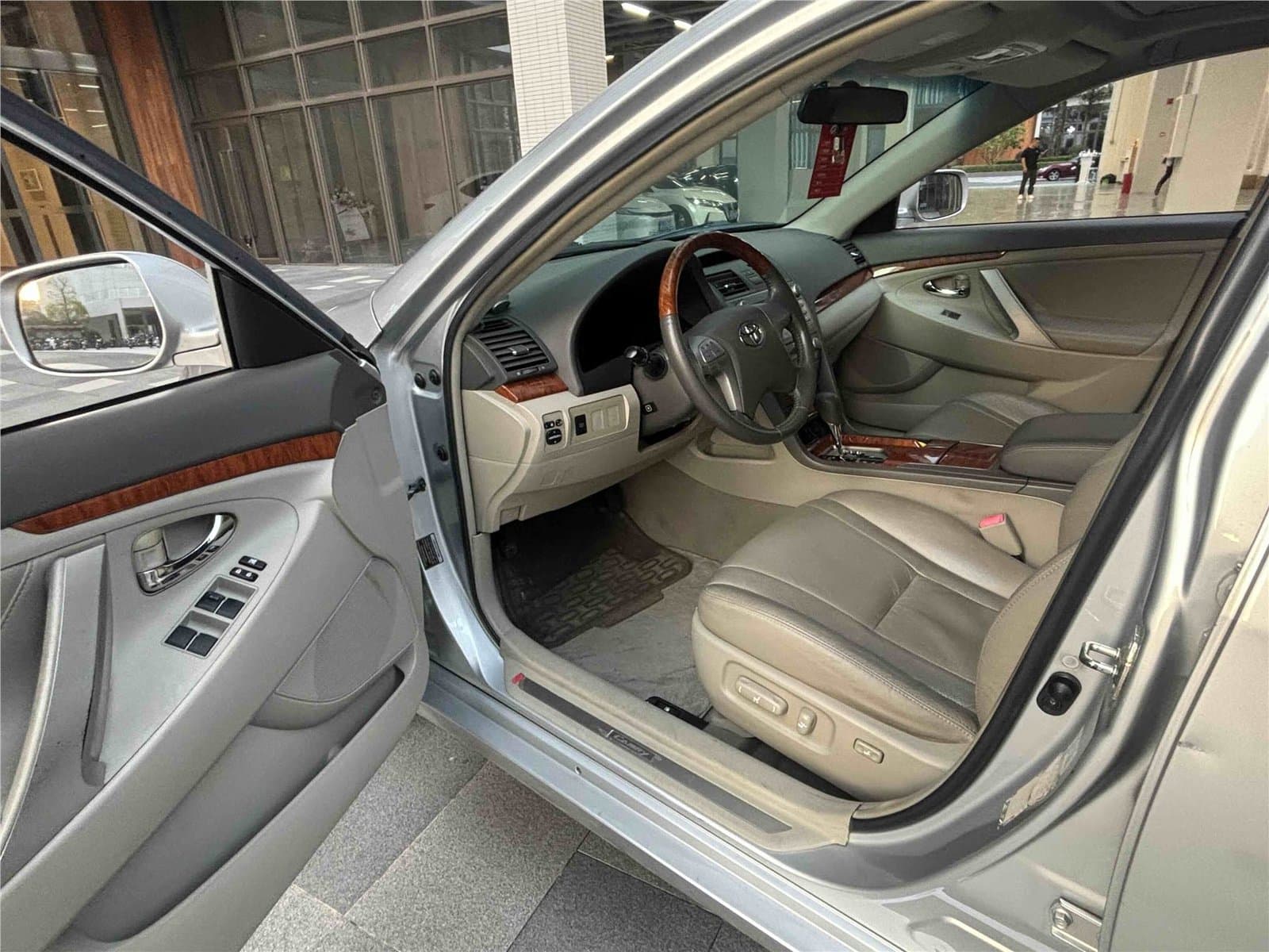 2007 Toyota Camry 200G Luxury Edition Used Car gallery