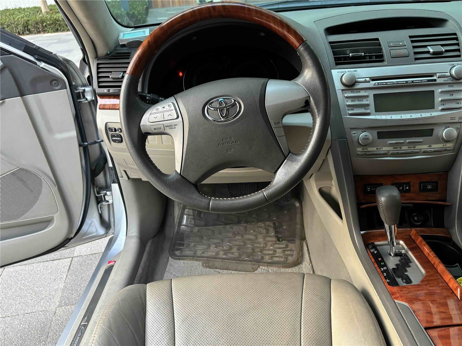 2007 Toyota Camry 200G Luxury Edition Used Car gallery