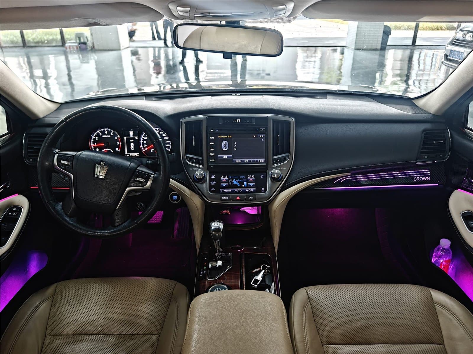 2015 Toyota Crown 2.0T Used Car gallery