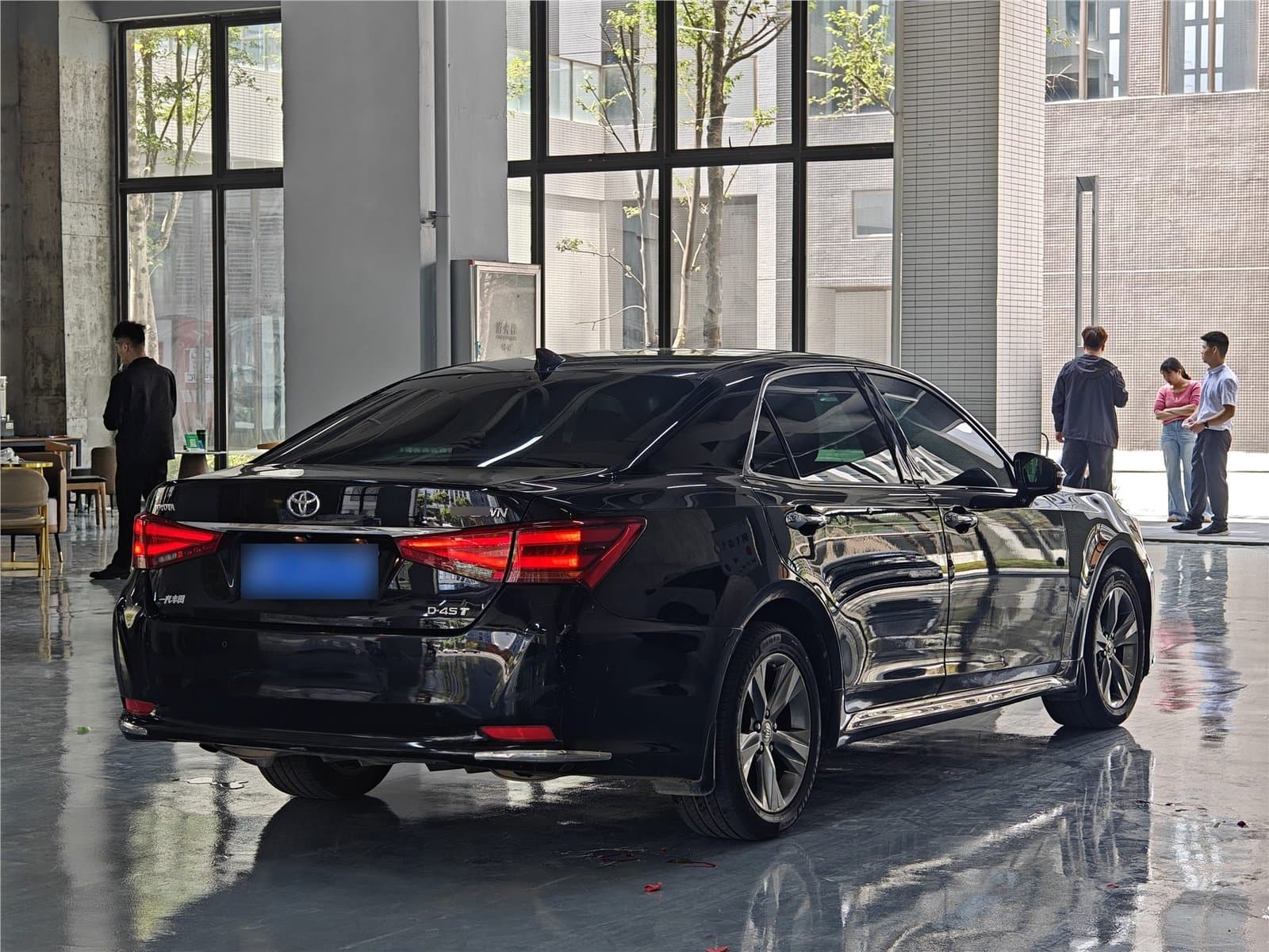 2015 Toyota Crown 2.0T Used Car gallery