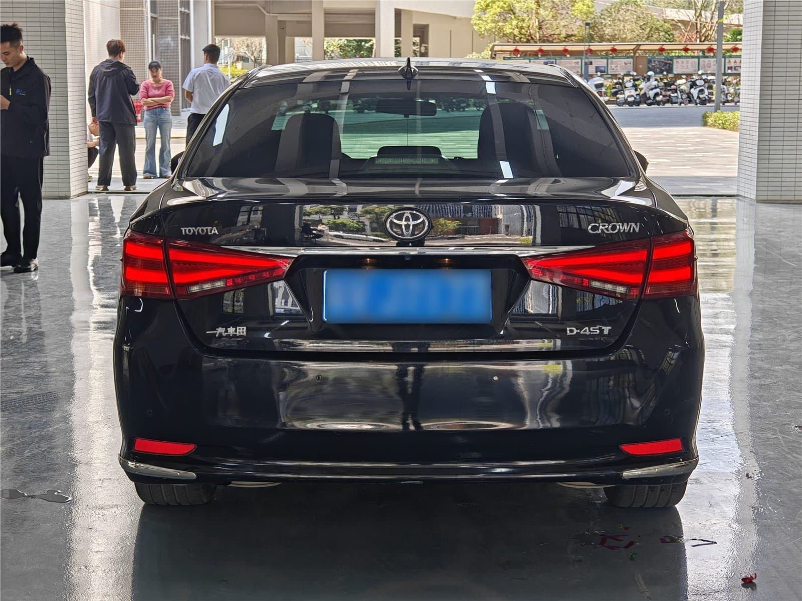 2015 Toyota Crown 2.0T Used Car gallery