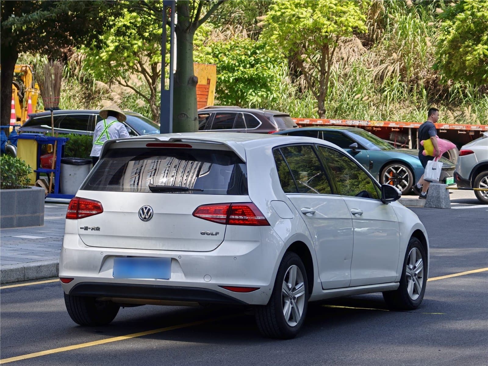 2016 Volkswagen Golf 1.6L Automatic Used Car gallery