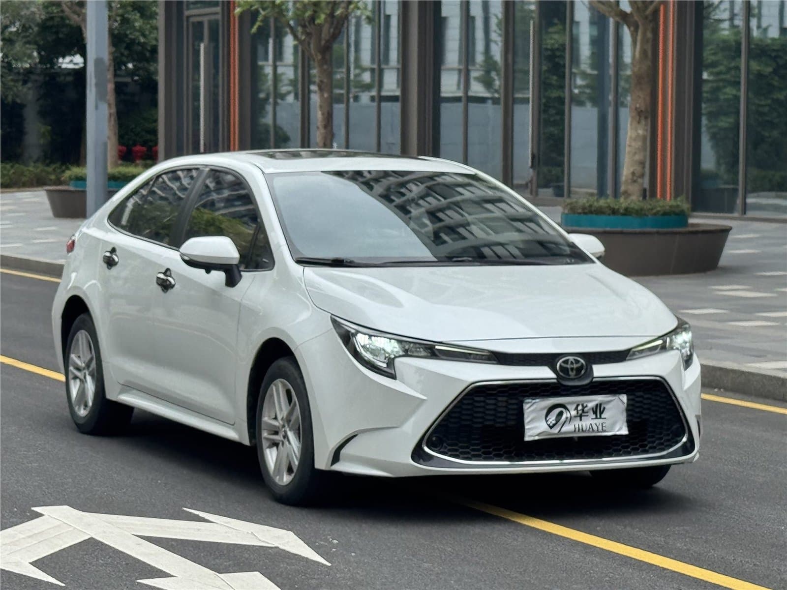 2021 Toyota Levin 185T CVT Luxury Edition Used Car gallery
