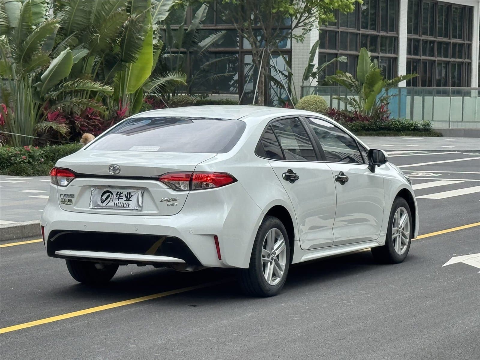 2021 Toyota Levin 185T CVT Luxury Edition Used Car gallery