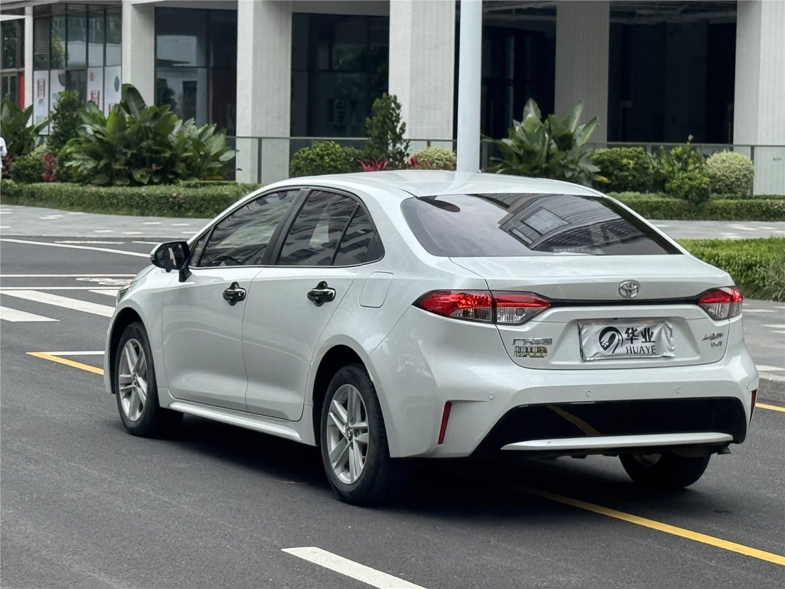 2021 Toyota Levin 185T CVT Luxury Edition Used Car gallery
