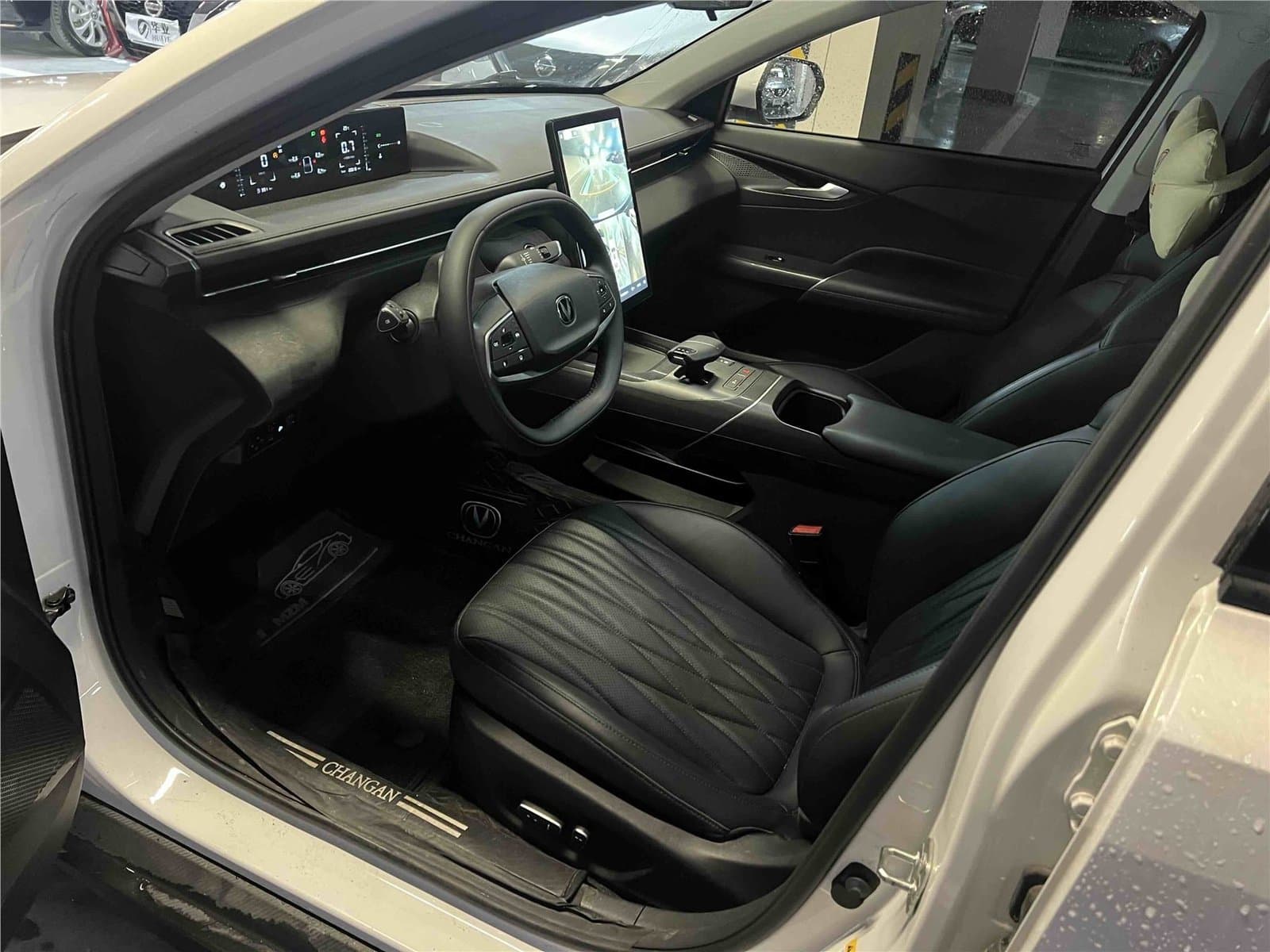 2023 Changan Lamore NE 1.5T GDI DCT Used Car gallery