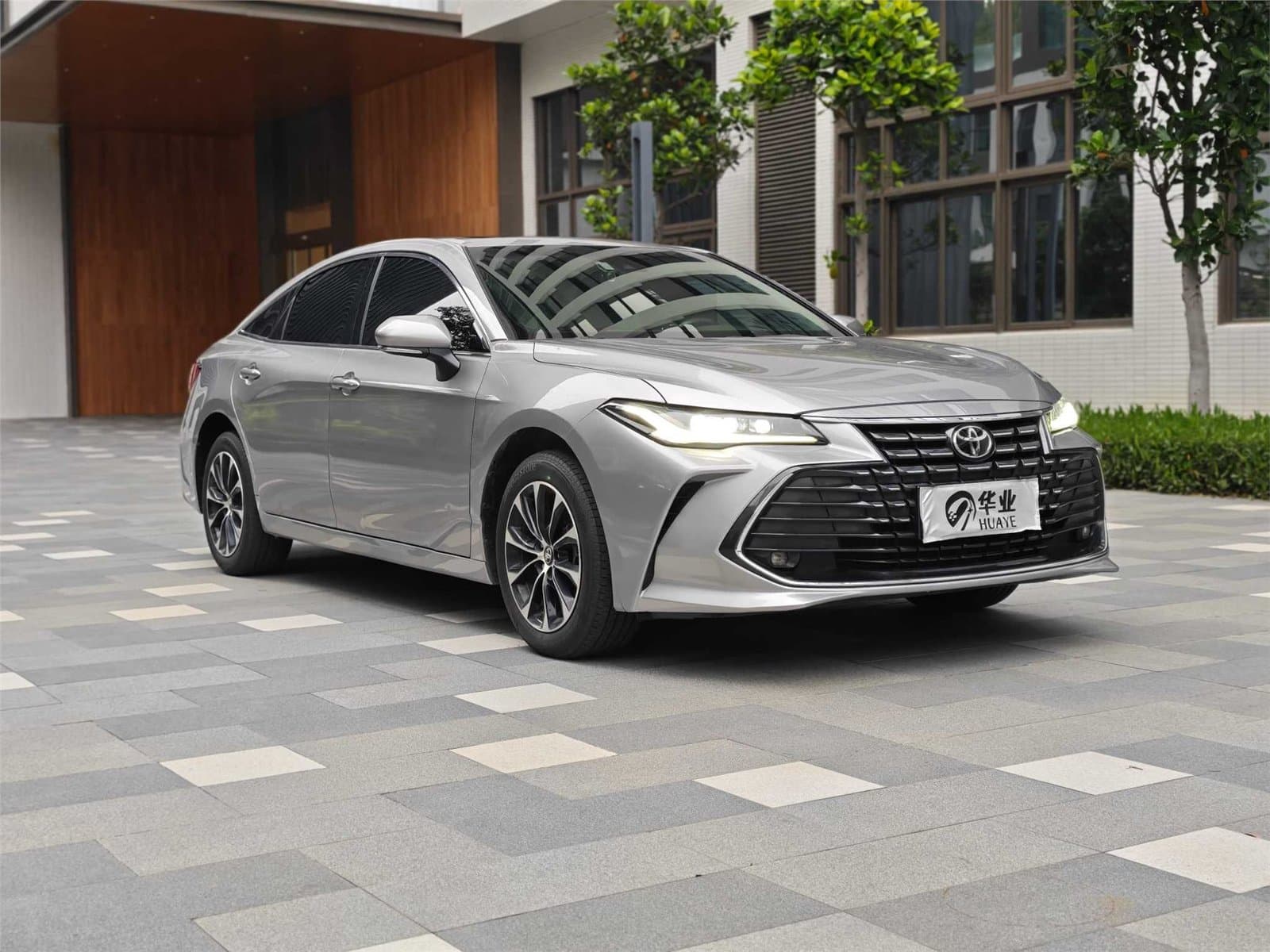 2023 Toyota Avalon 2.0L Used Car gallery
