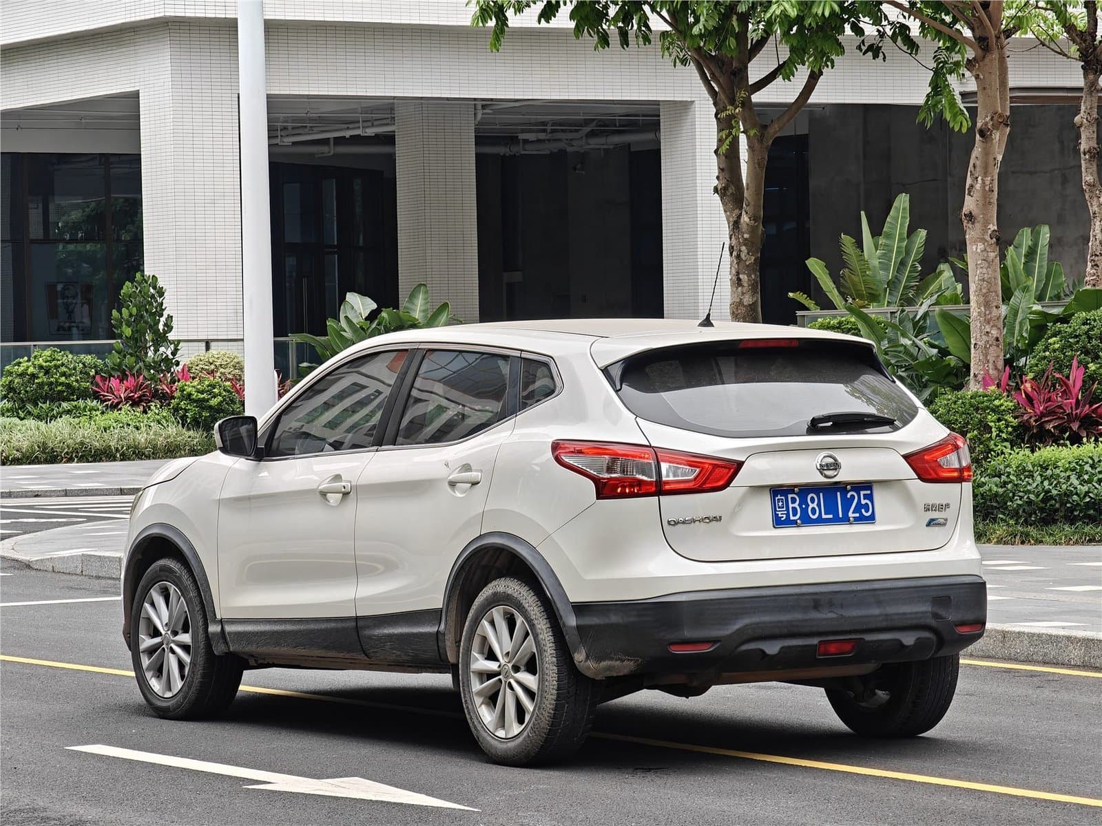 2017 Nissan Qashqai 2.0L CVT Elite Edition Used Car gallery