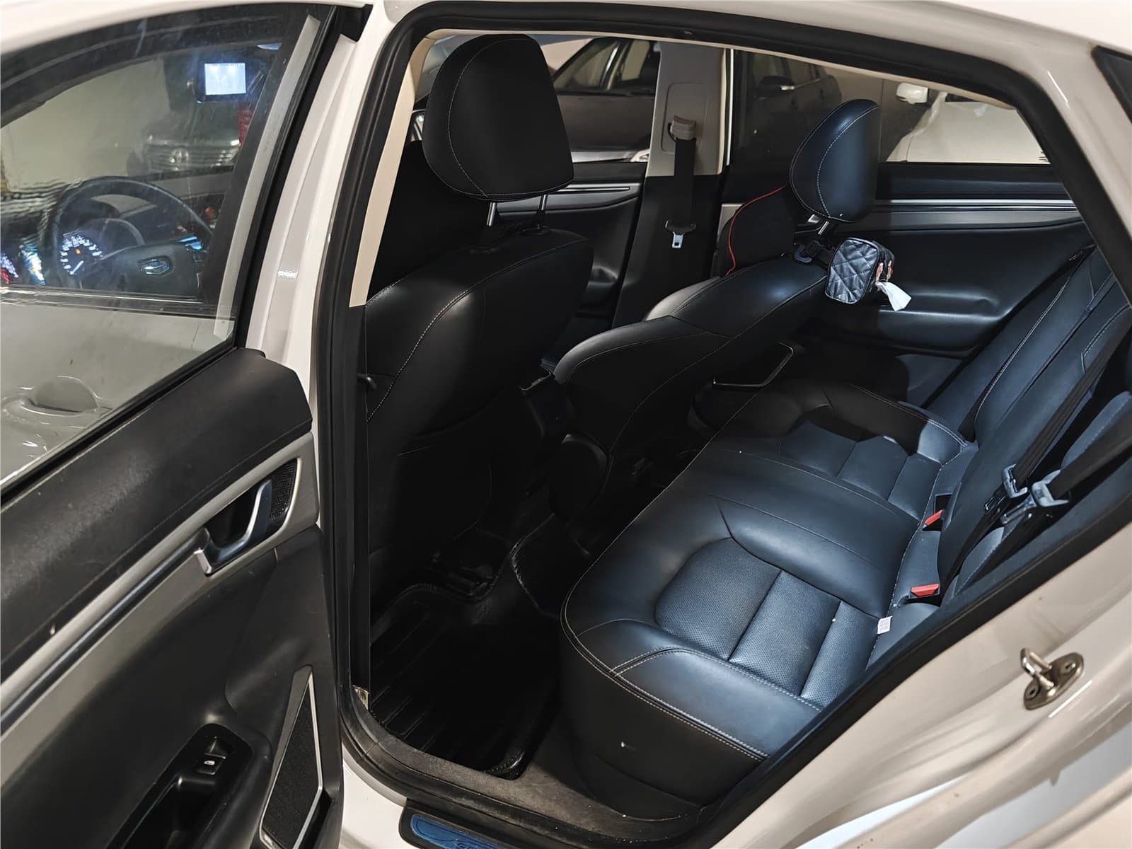 2017 Geely Emgrand GL 1.8L DCT Used Car gallery