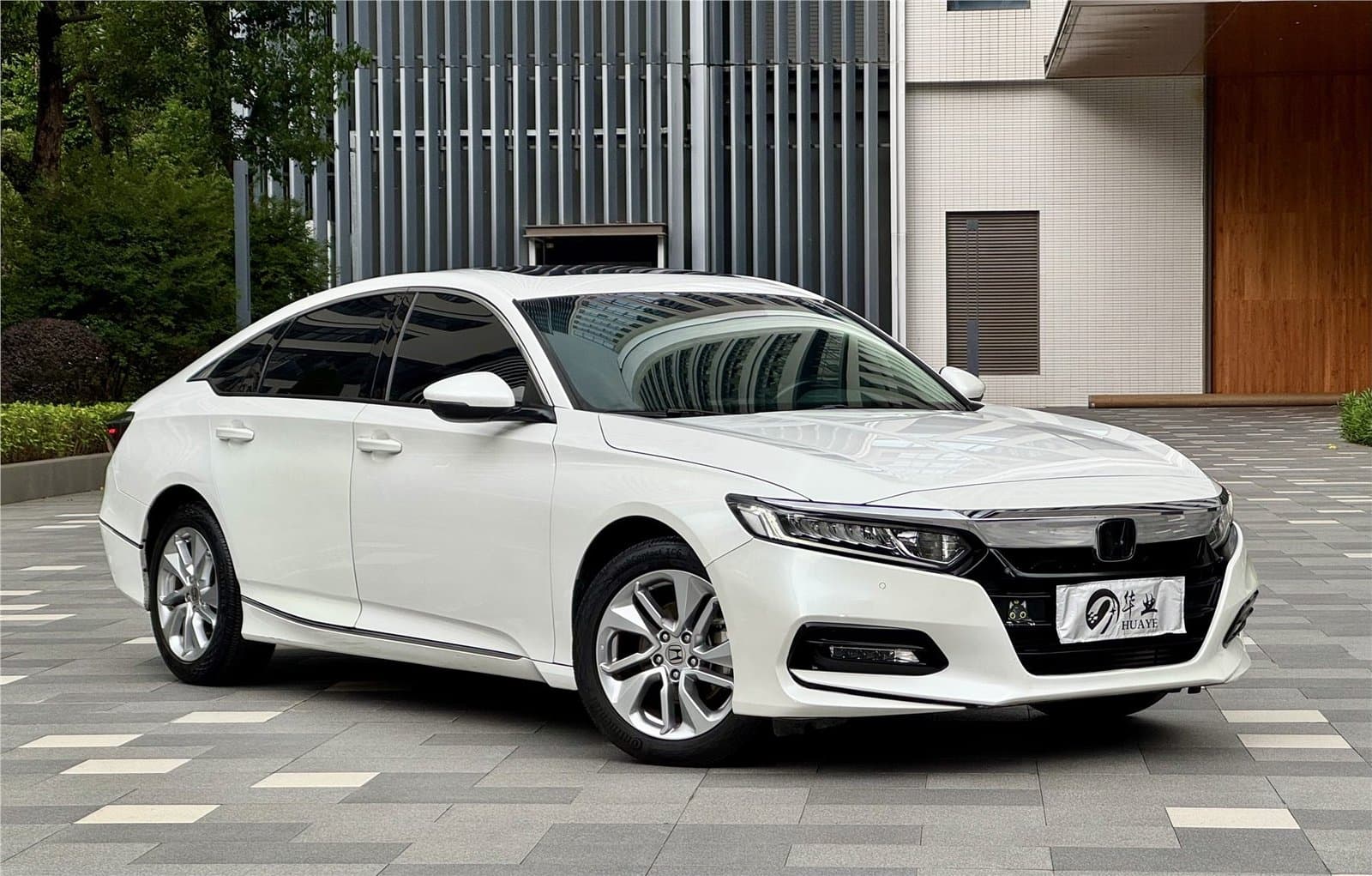 2018 Honda Accord 260TURBO Elite Edition China VI Used Car gallery