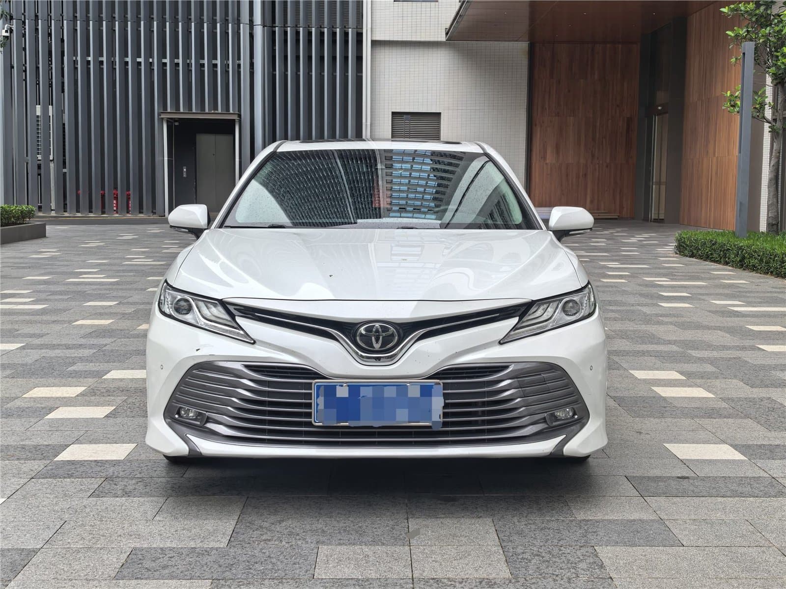 2019 Toyota Camry Facelift 2.0G Luxury Edition Used Car gallery