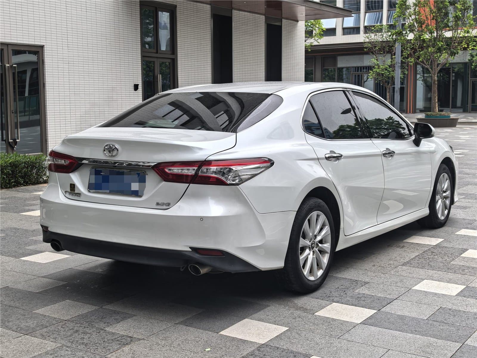 2019 Toyota Camry Facelift 2.0G Luxury Edition Used Car gallery
