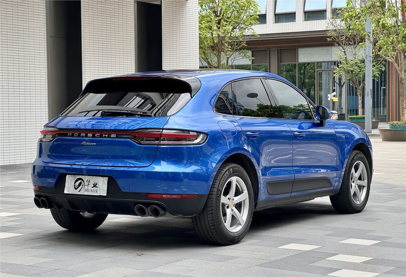 2021 Porsche Macan 2.0T Used Car gallery