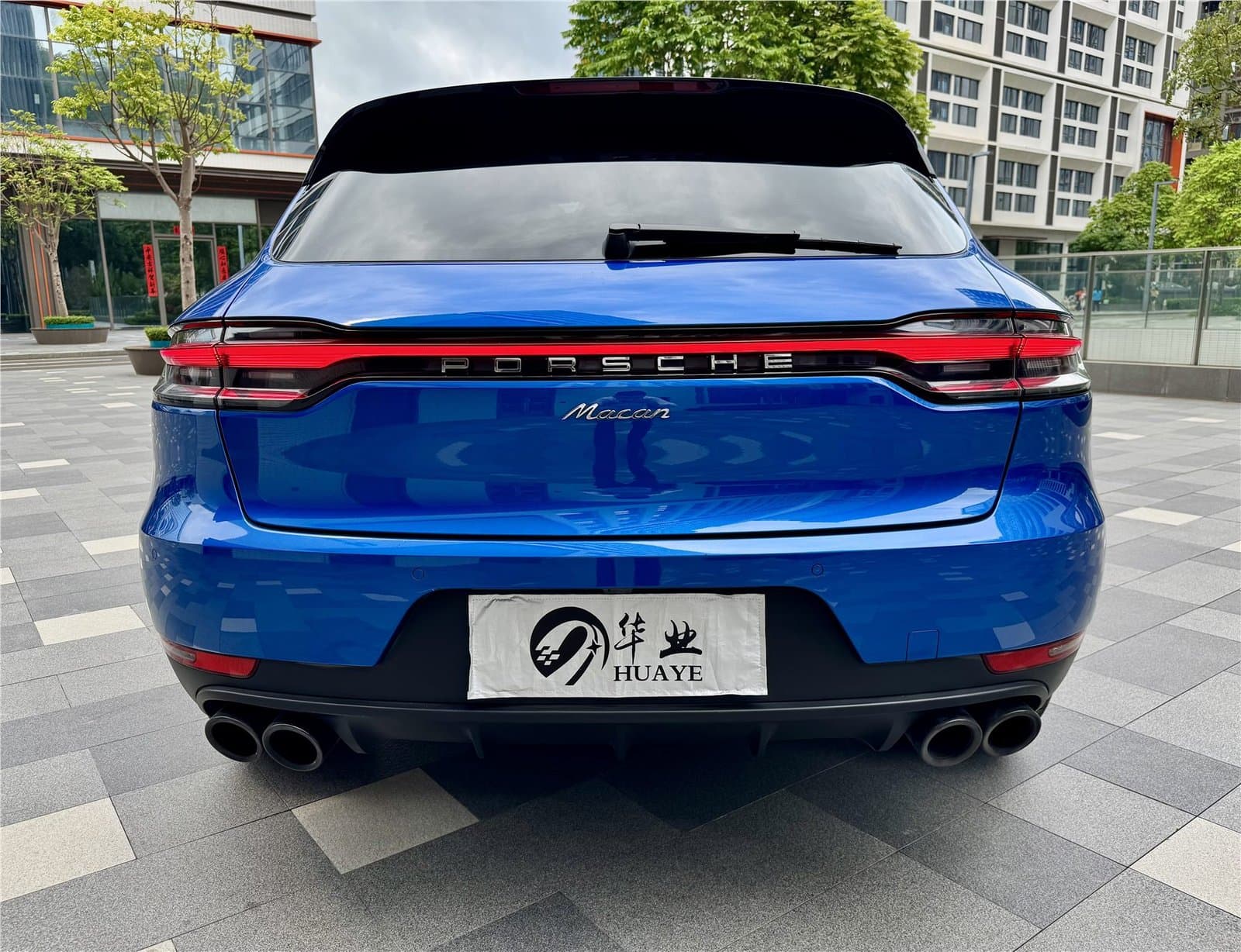 2021 Porsche Macan 2.0T Used Car gallery