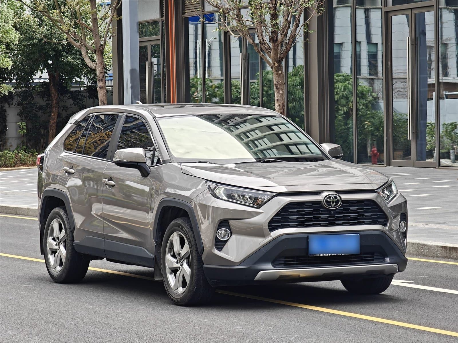 2020 Toyota RAV4 2.0L CVT2WD Used Car gallery