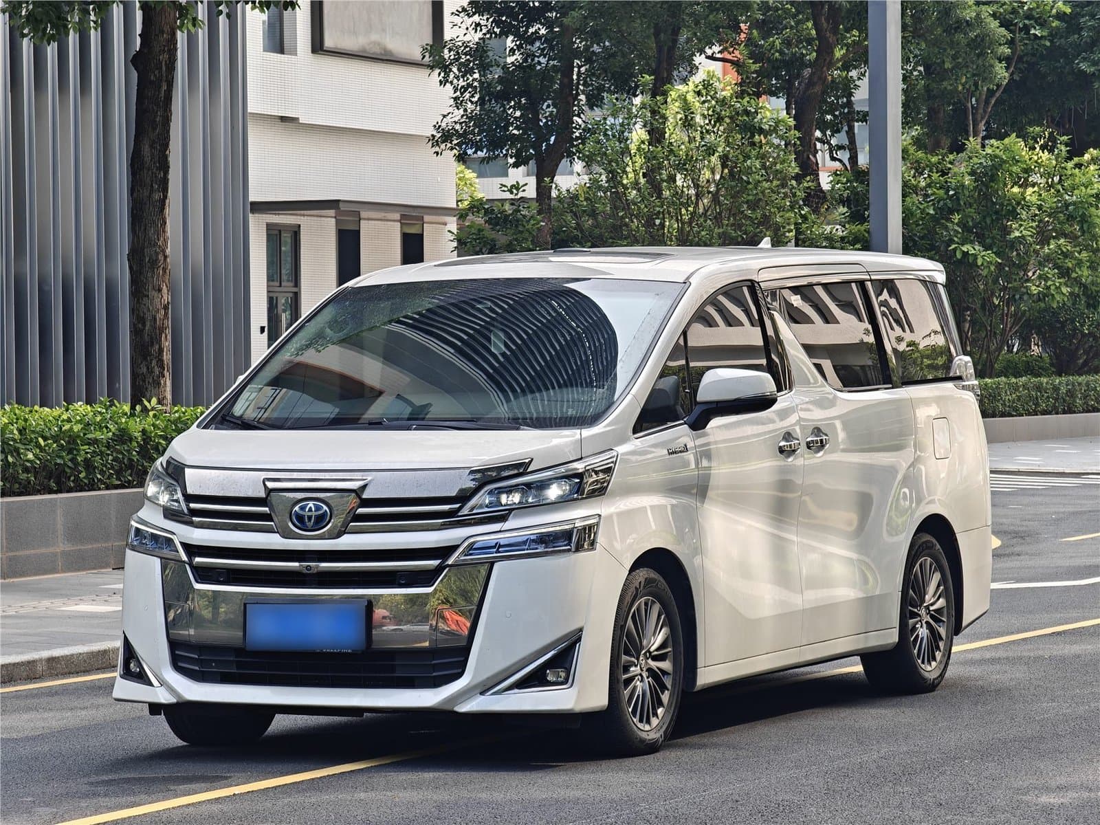 2020 Toyota Vellfire 2.5L HVLuxury Edition Used Car