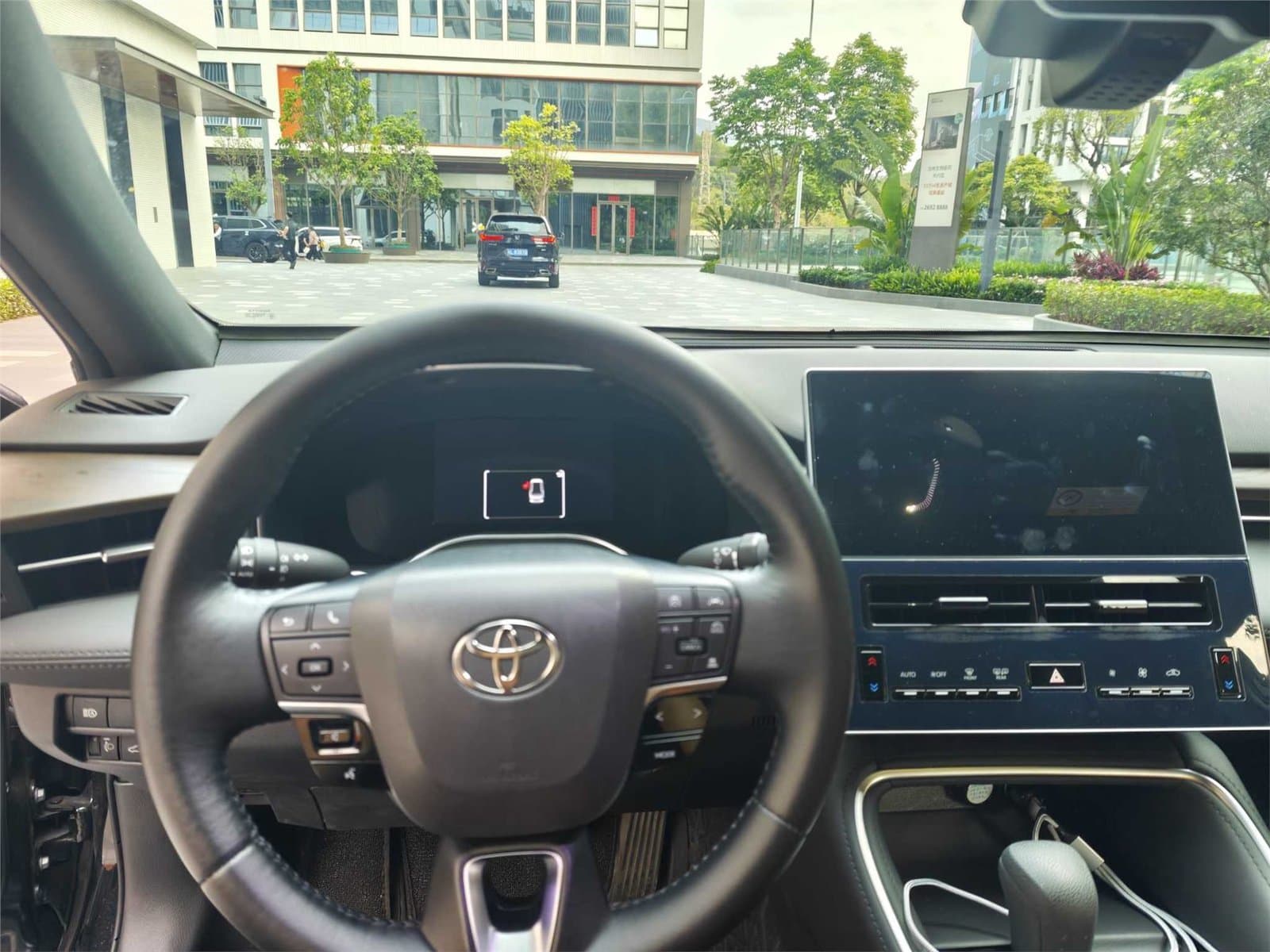 2024 Toyota Avalon 2.0L Used Car gallery