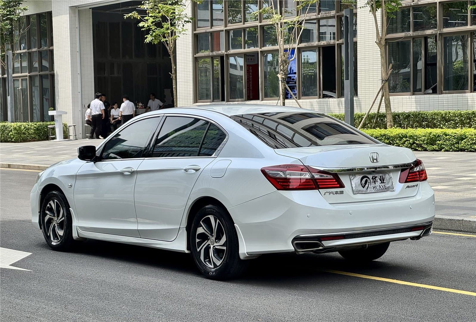 2016 Honda Accord 2.0L Comfort Edition Used Car gallery