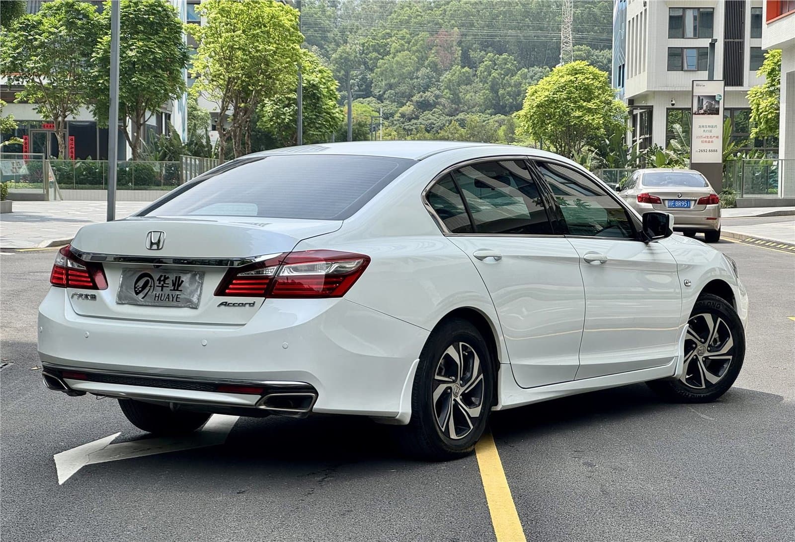 2016 Honda Accord 2.0L Comfort Edition Used Car gallery