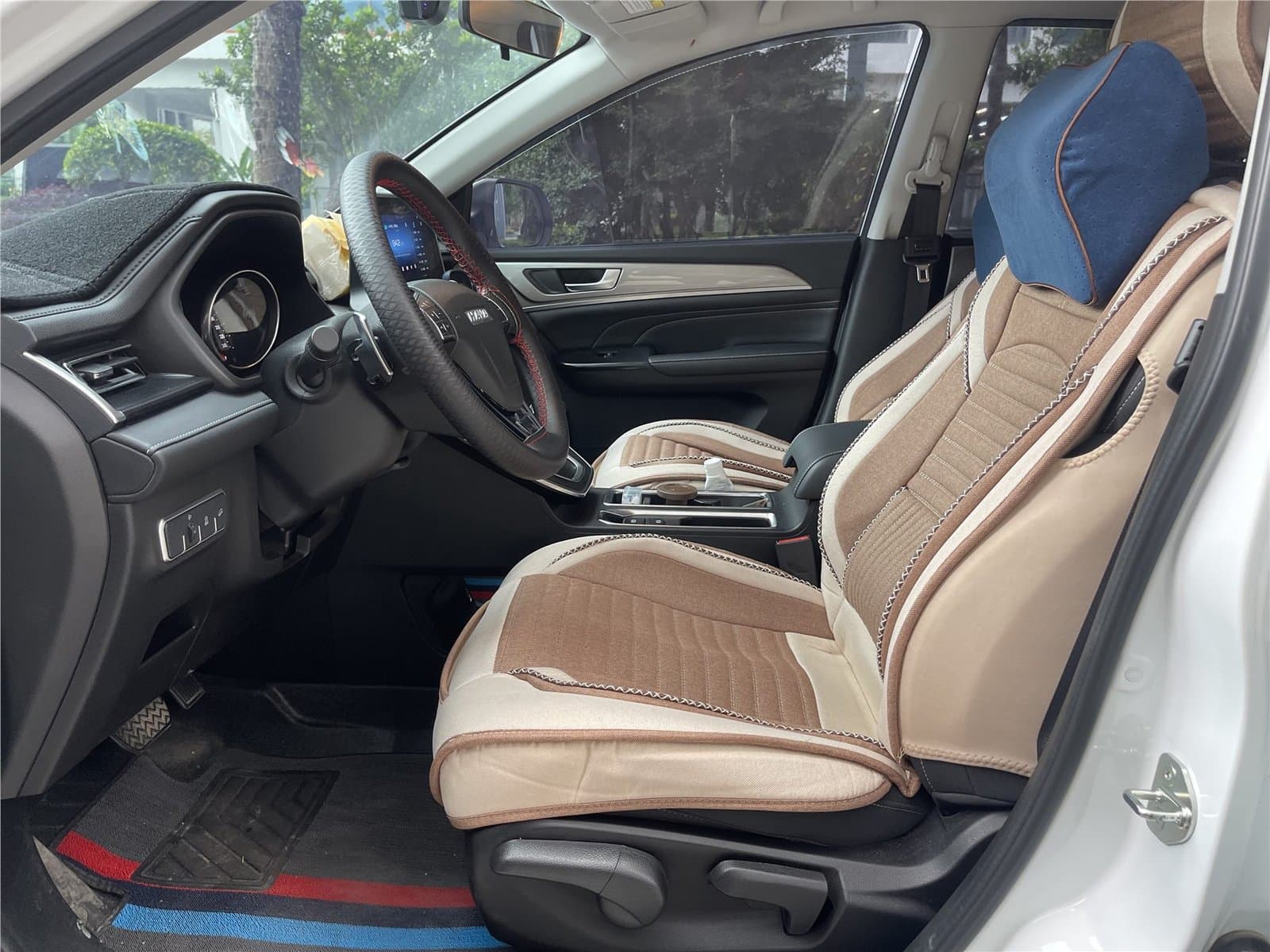 2021 Haval M6 PLUS 1.5T DCT Used Car gallery