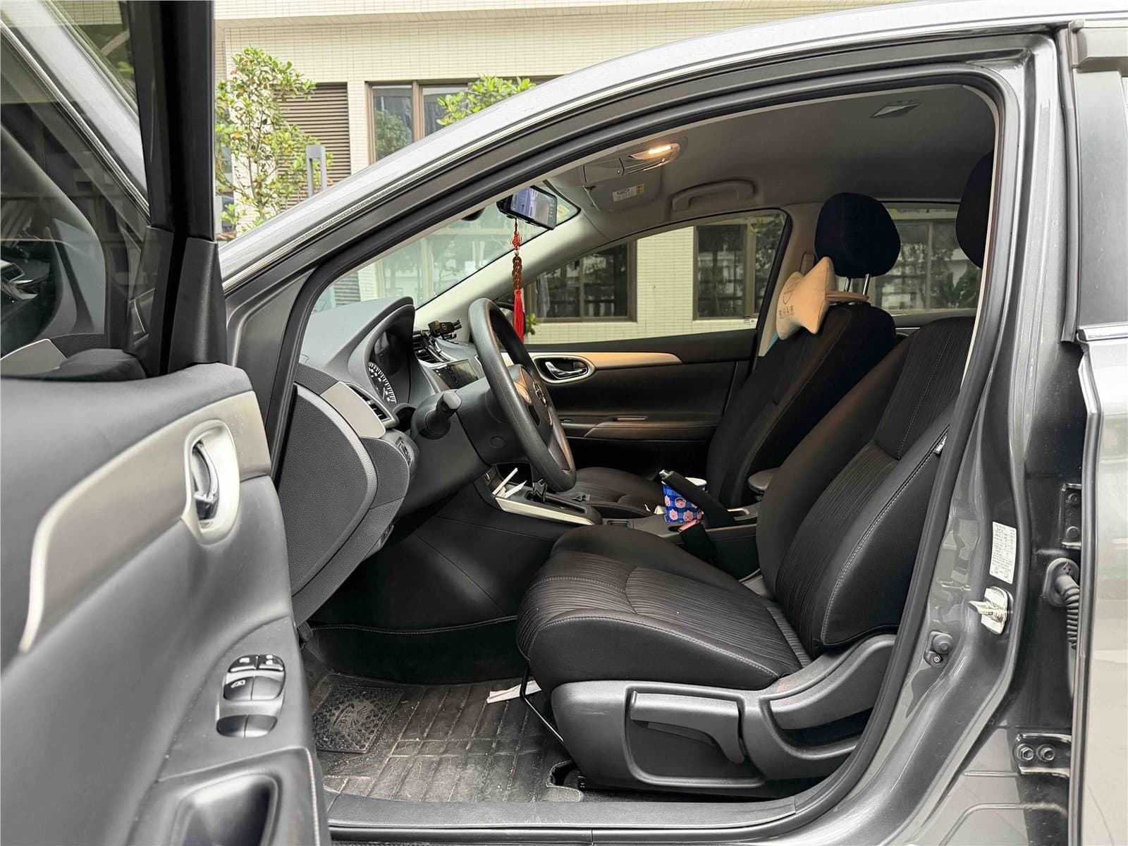 2022 Nissan Sylphy 1.6XE CVT Comfort Edition Used Car gallery