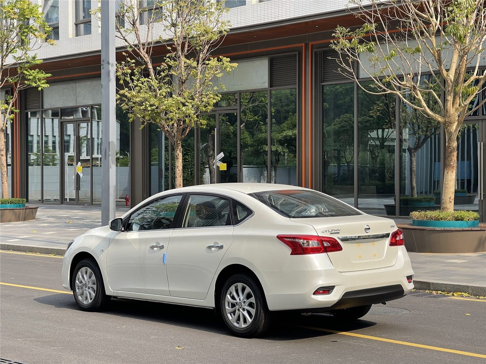 2024 Nissan Sylphy 1.6XE CVT Comfort Edition Used Car gallery