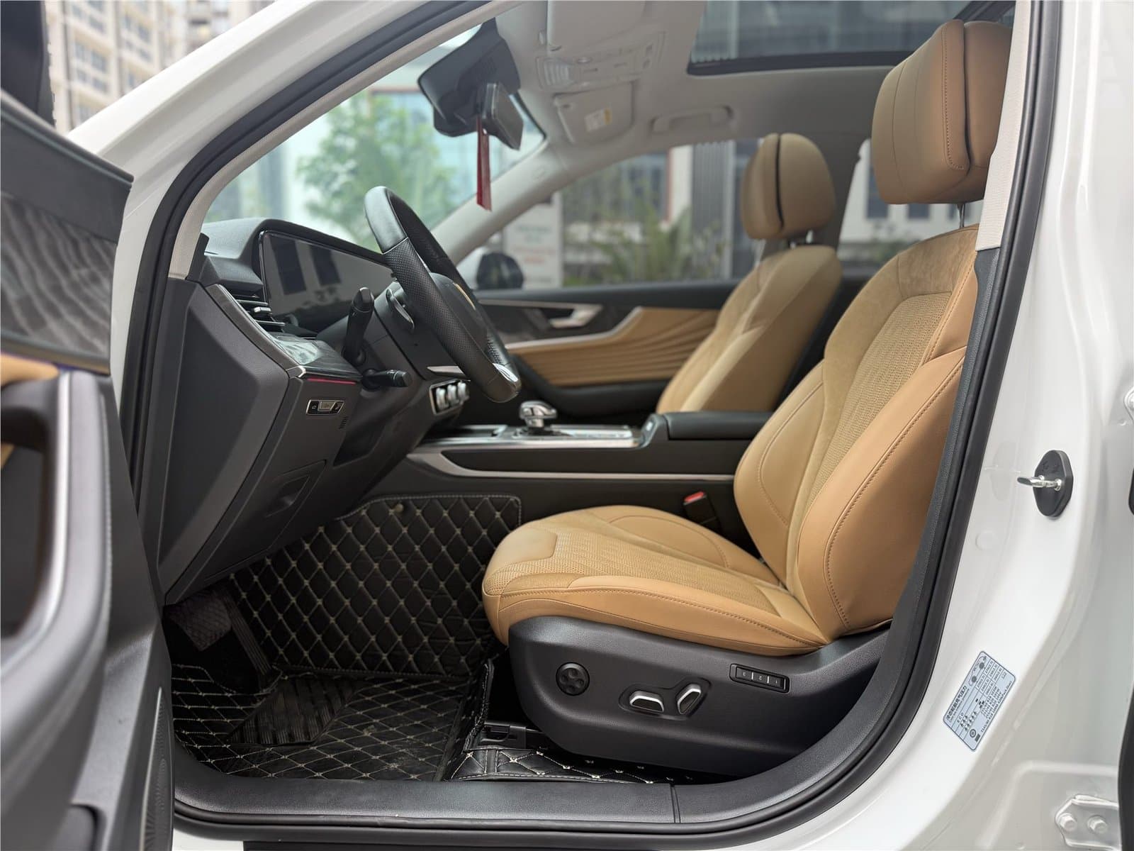 2023 Hongqi HS5 2.0T 4WD Pro Used Car gallery