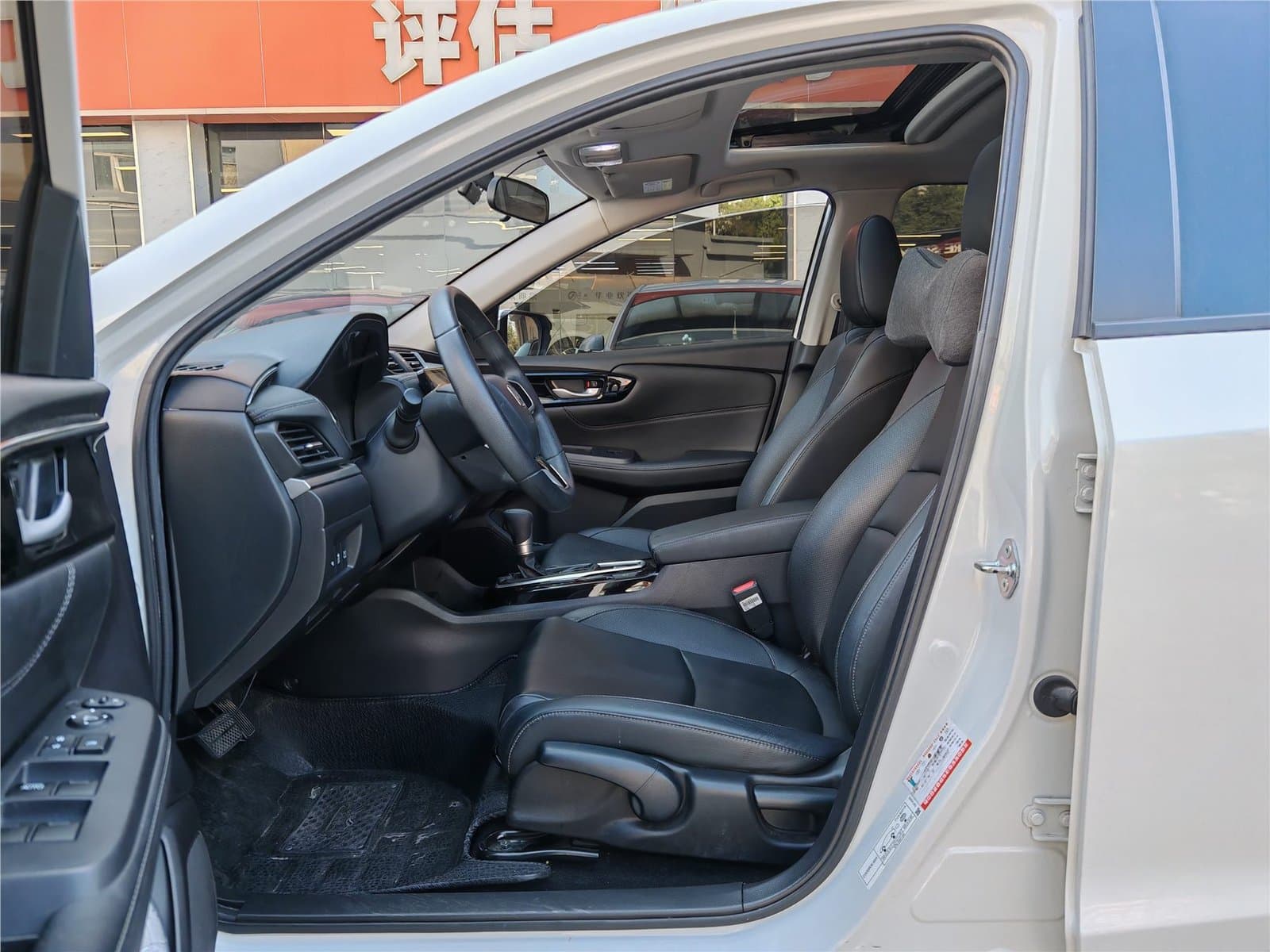 2019 Honda Envix 180TURBO CVT China VI Used Car gallery