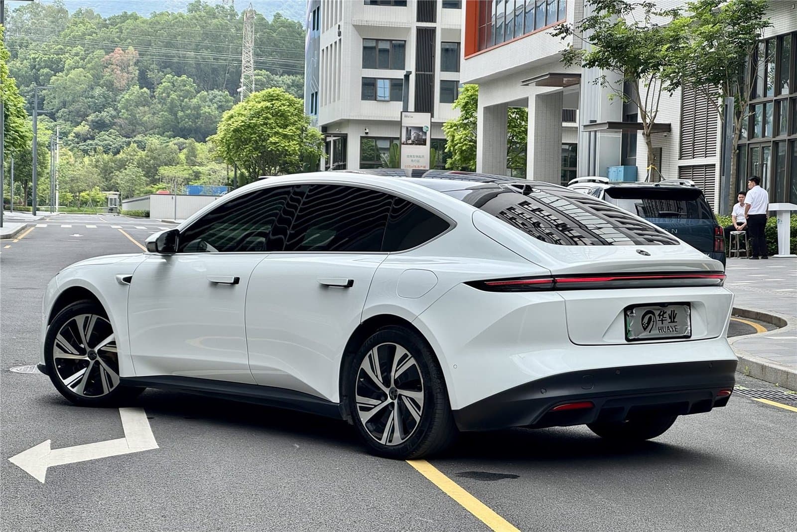 2022 NIO ET5 75kWh Used Car gallery